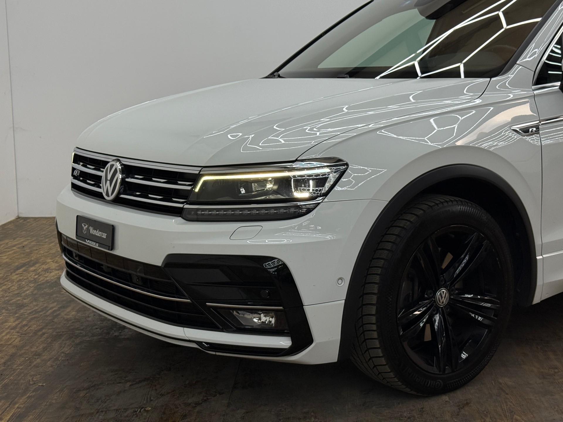 VW Tiguan 2.0TSI Highline 4Motion DSG-image-4