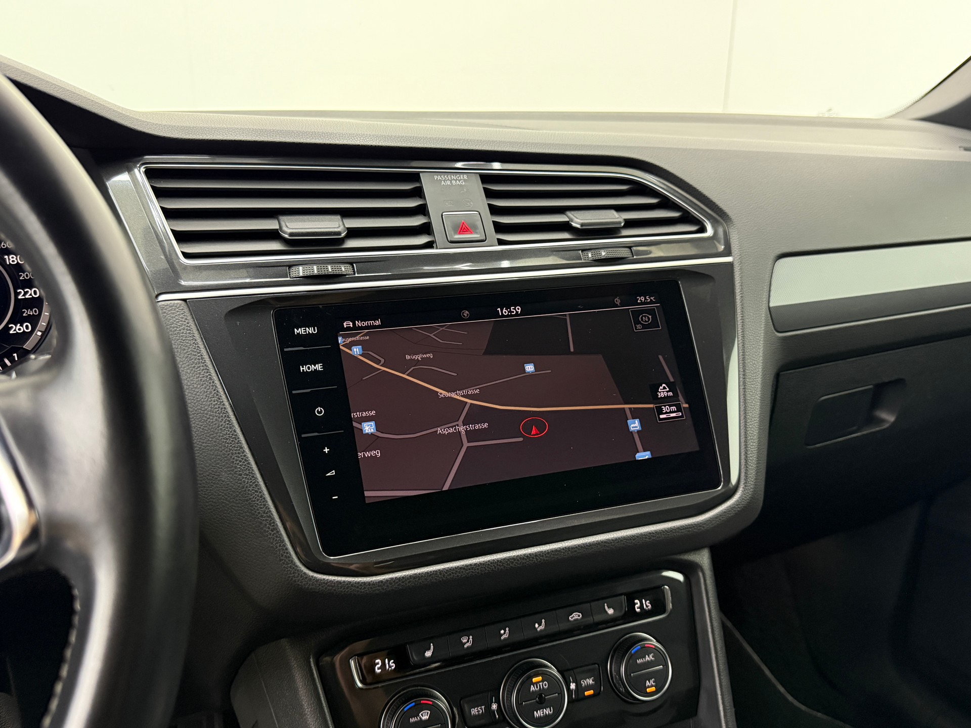 VW Tiguan 2.0TSI Highline 4Motion DSG-image-28