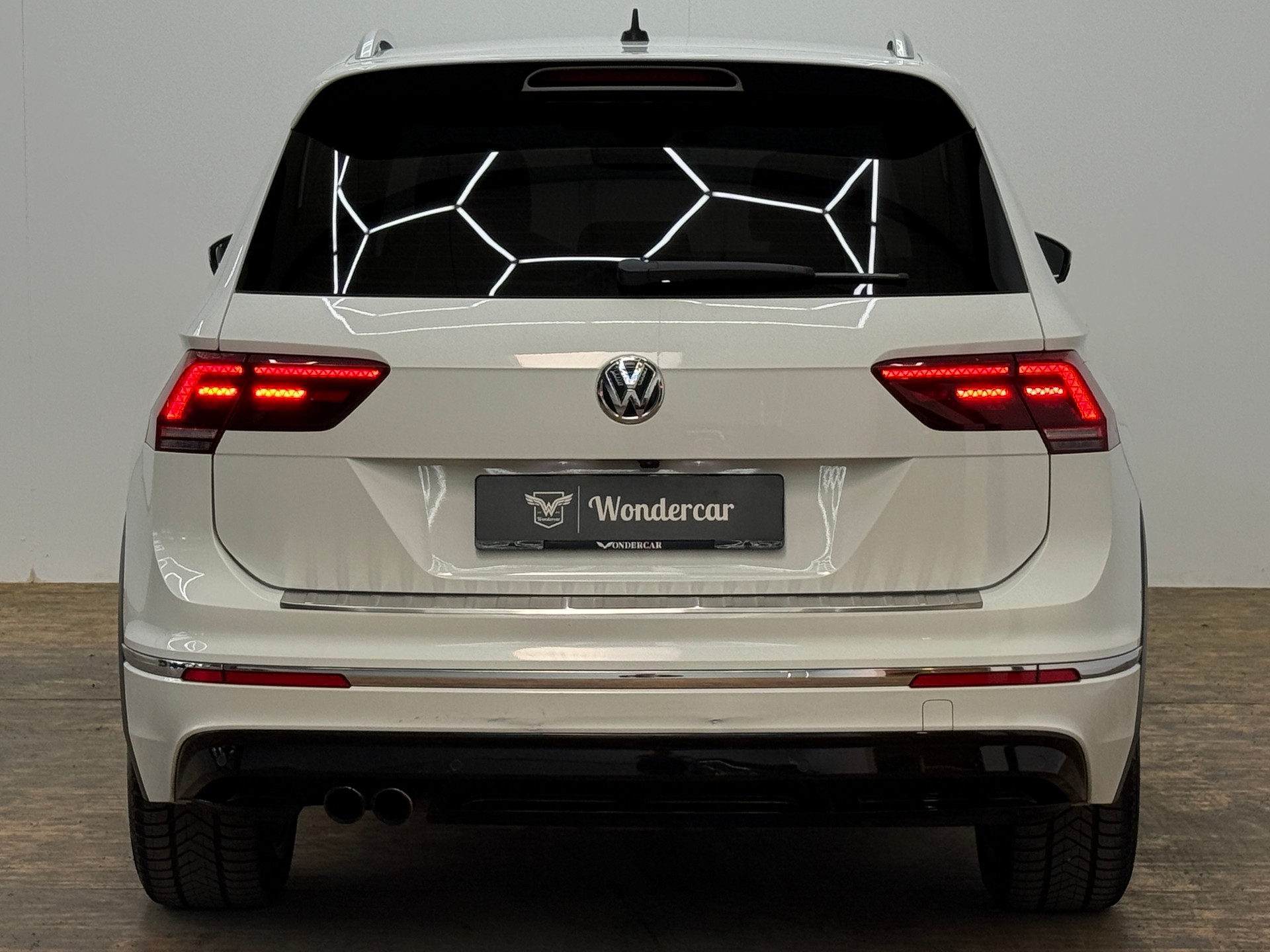 VW Tiguan 2.0TSI Highline 4Motion DSG-image-11