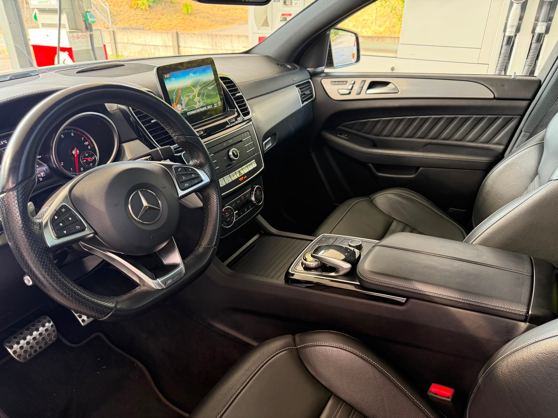 MERCEDES-BENZ GLE Coupé 43 AMG 4Matic 9G-Tronic-image-8