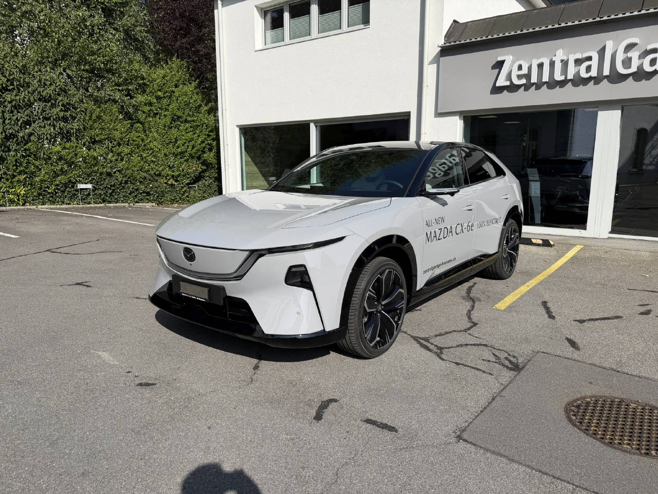 MAZDA CX-6e Takumi Plus-image-2