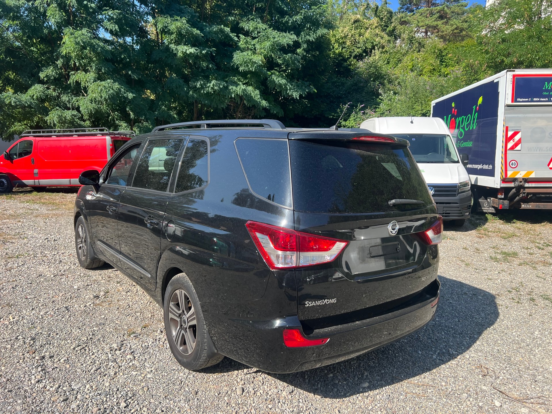 KGM-SsangYong Rodius SV200 e-XDi Sapphire 4WD E-Tronic-image-6