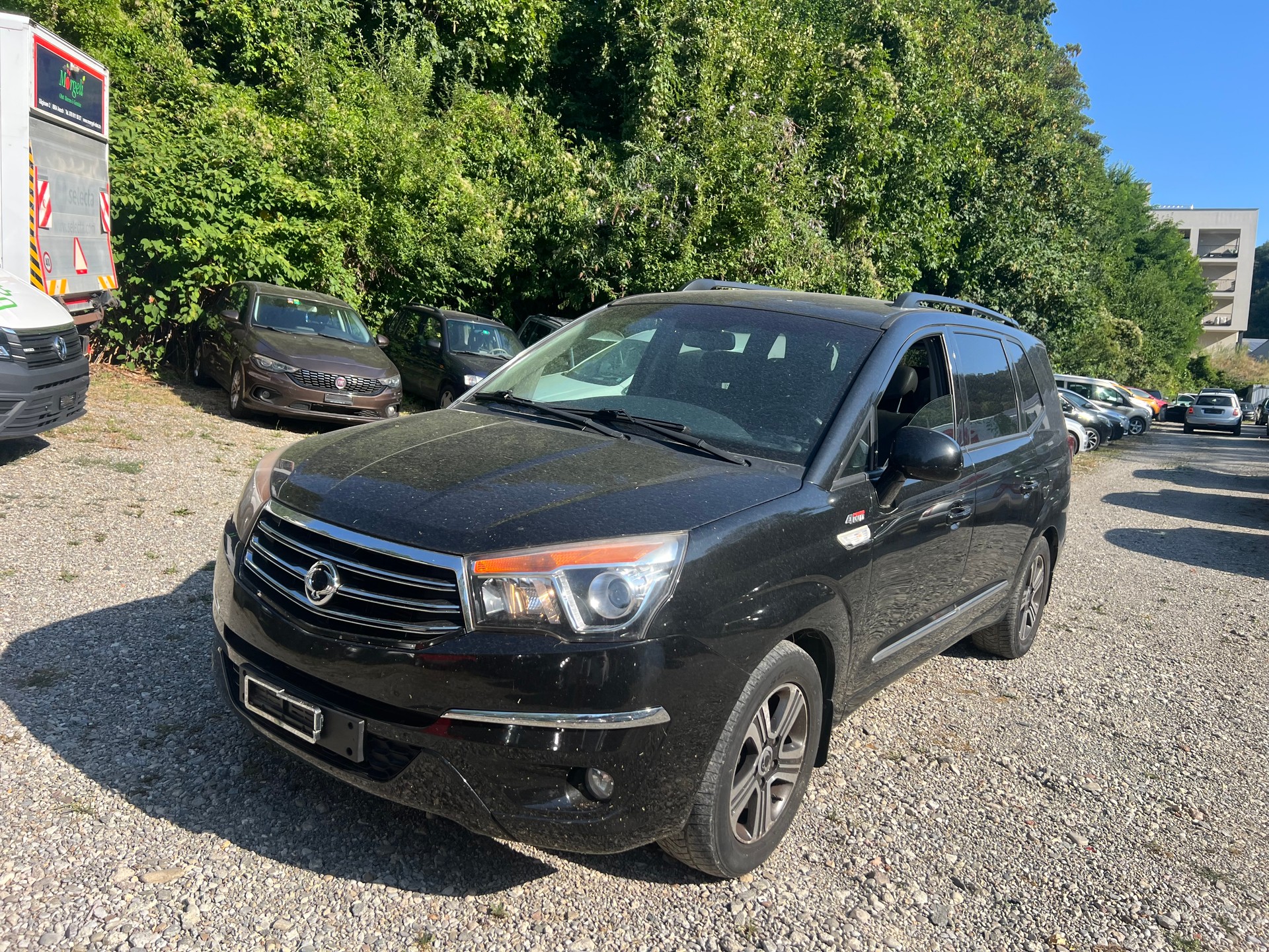 KGM-SsangYong Rodius SV200 e-XDi Sapphire 4WD E-Tronic-image-2