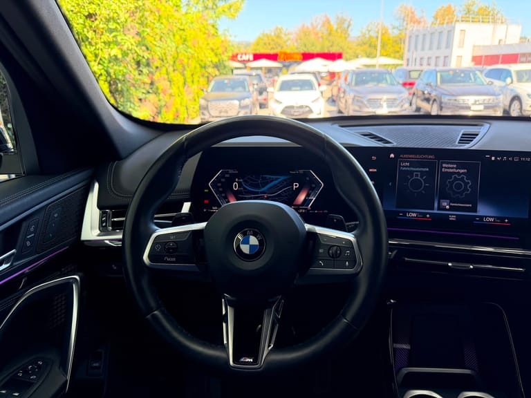 BMW X1 xDrive 23i 48V M Sport, Foto 8 von 21