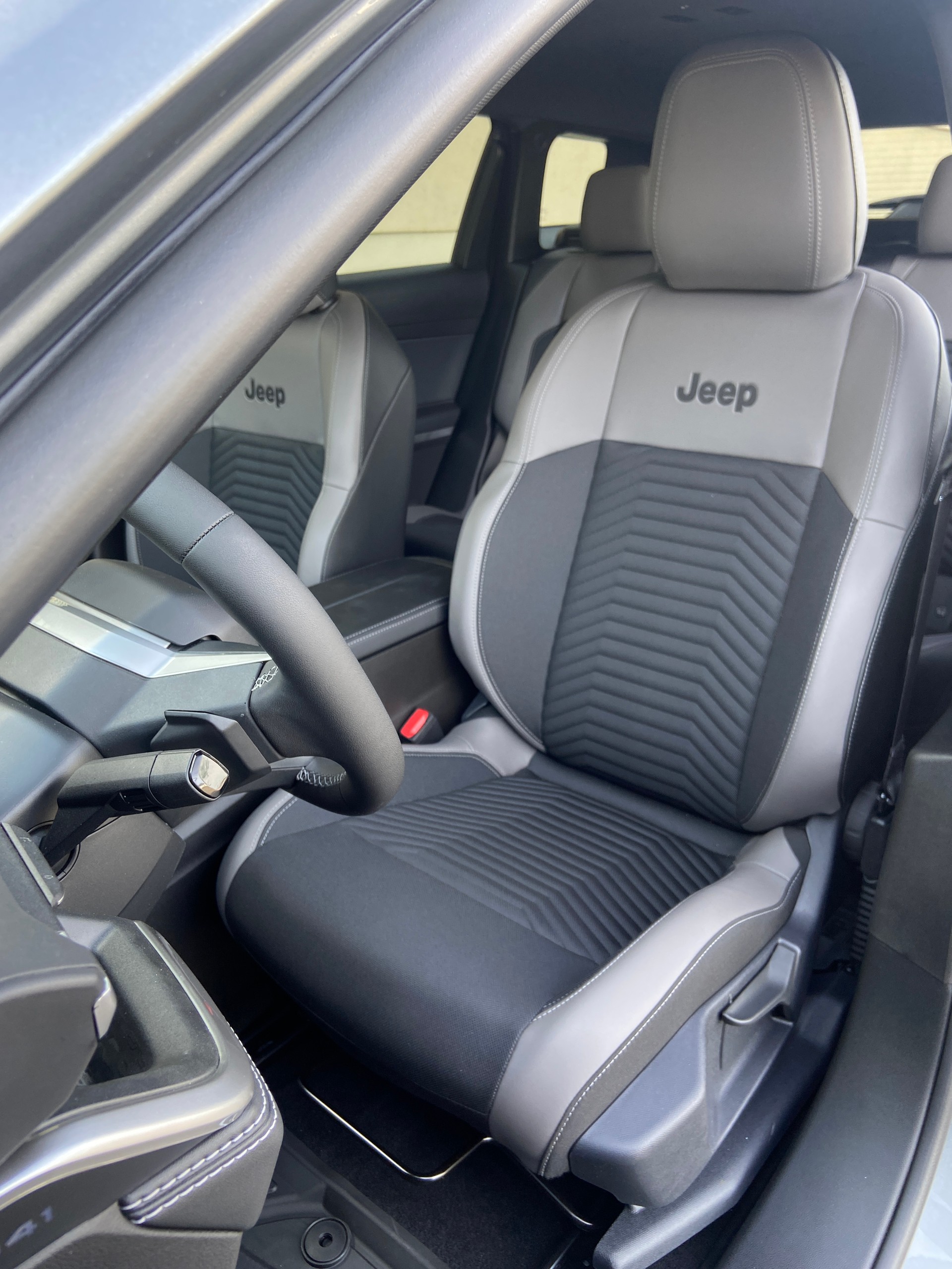 JEEP Compass 1.2 T e-Hybrid First Edition - MY26-image-5