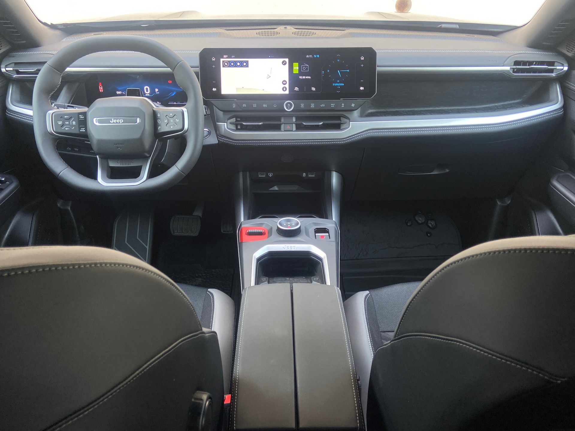 JEEP Compass 1.2 T e-Hybrid First Edition - MY26-showroom-element-3