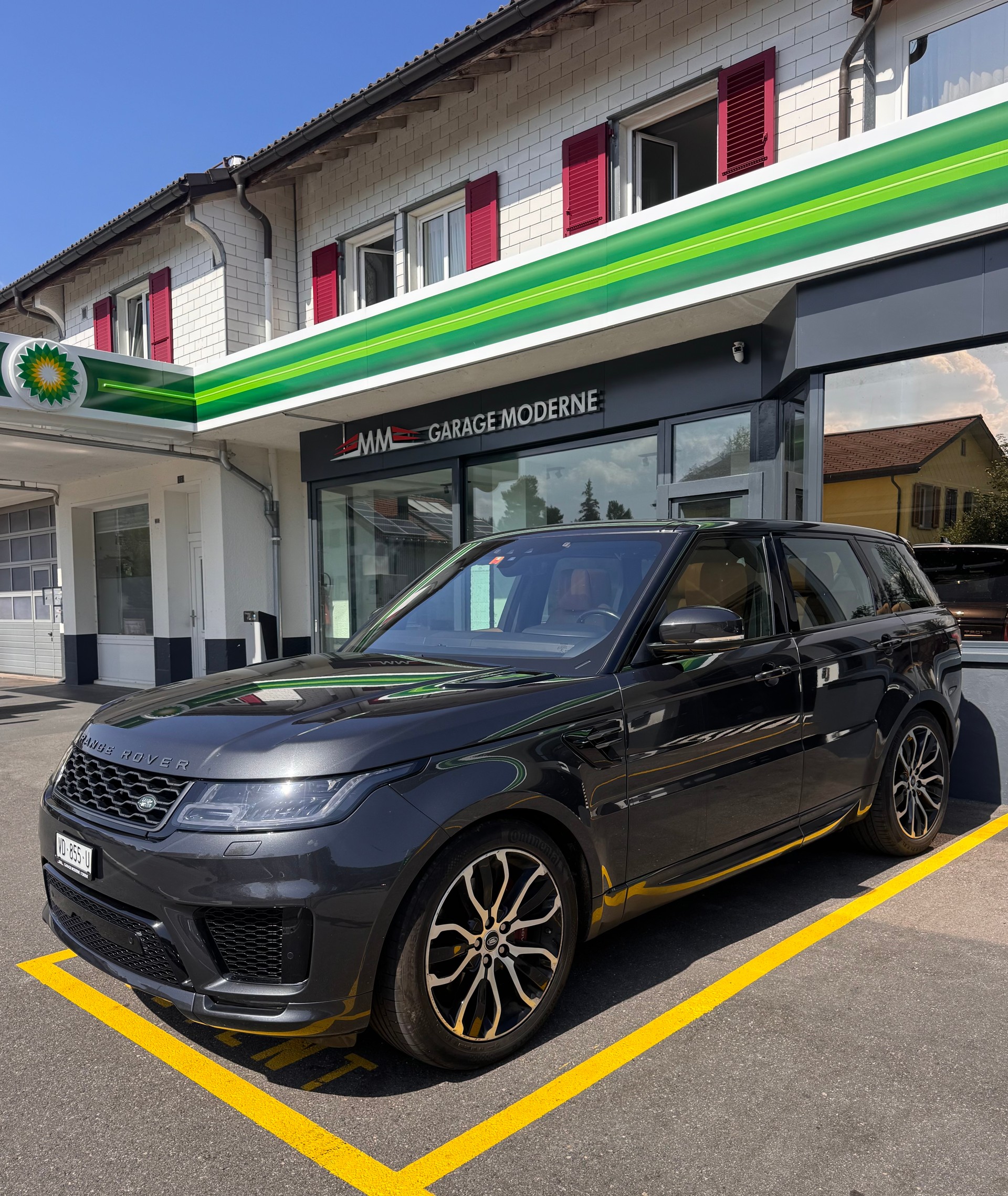 LAND ROVER Range Rover Sport 5.0 V8 S/C HSE Dynamic Automatic-image-0