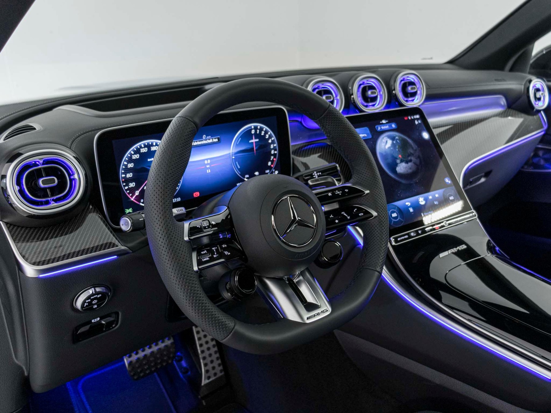 MERCEDES-BENZ GLC 63 AMG S E PERFORMANCE Coupé-image-9
