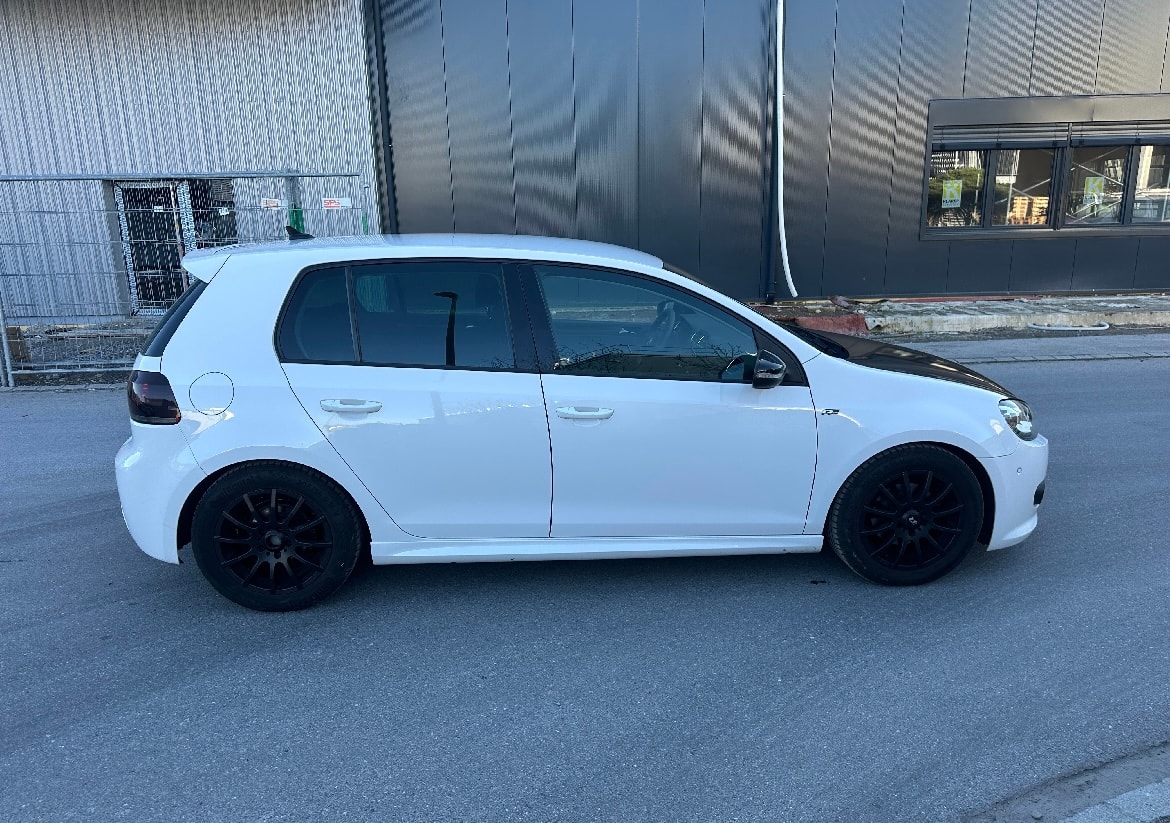 VW Golf Variant 1.2 TSI R-Line-image-4