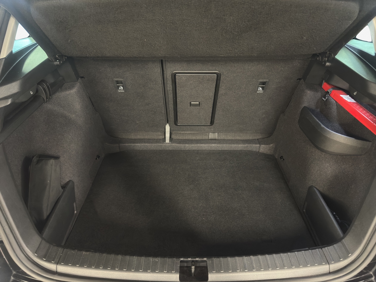 SKODA Karoq 2.0 TDI CR Style 4x4 DSG-image-12