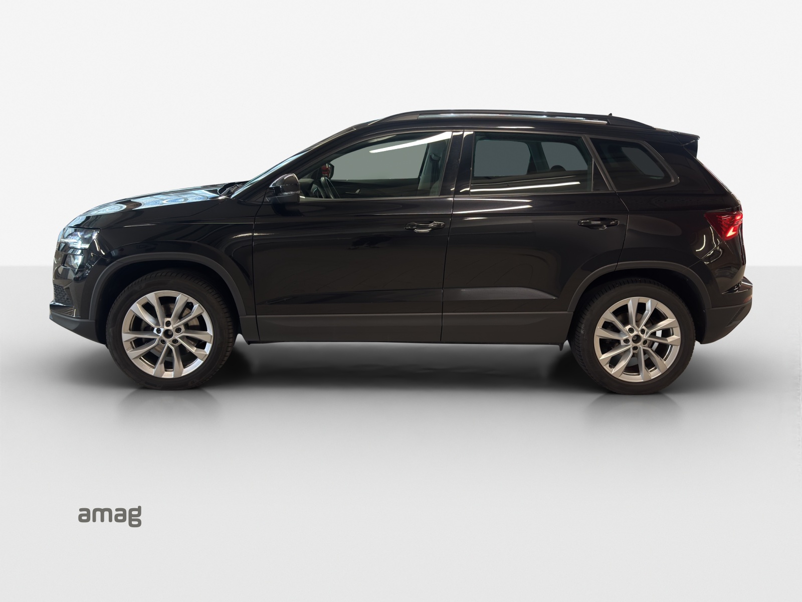 SKODA Karoq 2.0 TDI CR Style 4x4 DSG-image-1