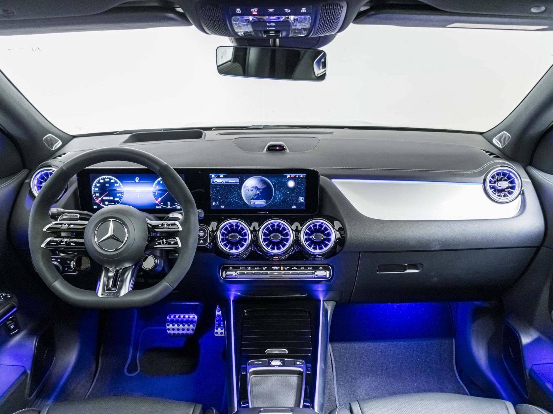 MERCEDES-BENZ GLA 45 S AMG 4MATIC+-image-11