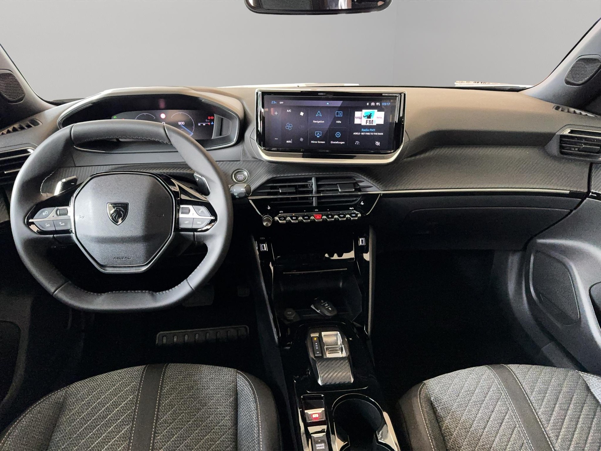 PEUGEOT 2008 e-Allure-image-6
