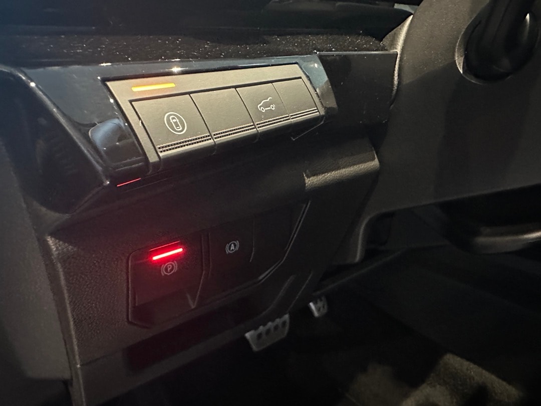 RENAULT Rafale 1.2 E-Tech Hybrid 200 Esprit Alpine-image-16