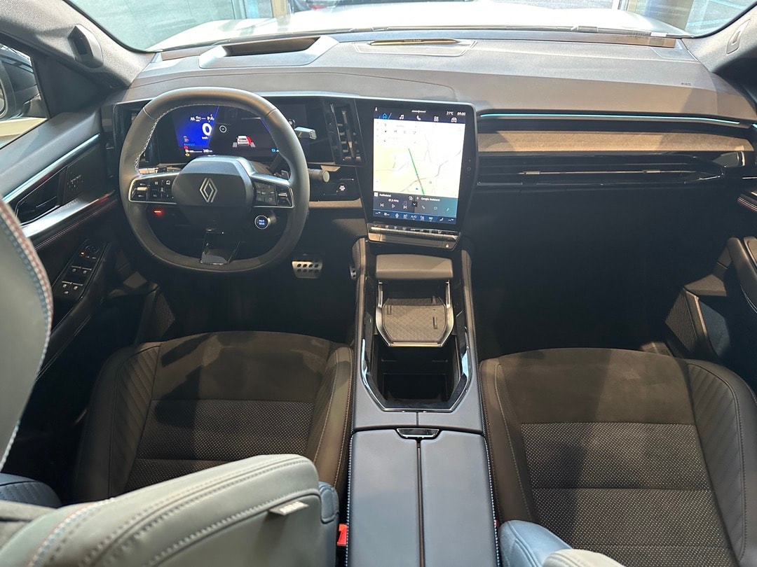 RENAULT Rafale 1.2 E-Tech Hybrid 200 Esprit Alpine-image-10