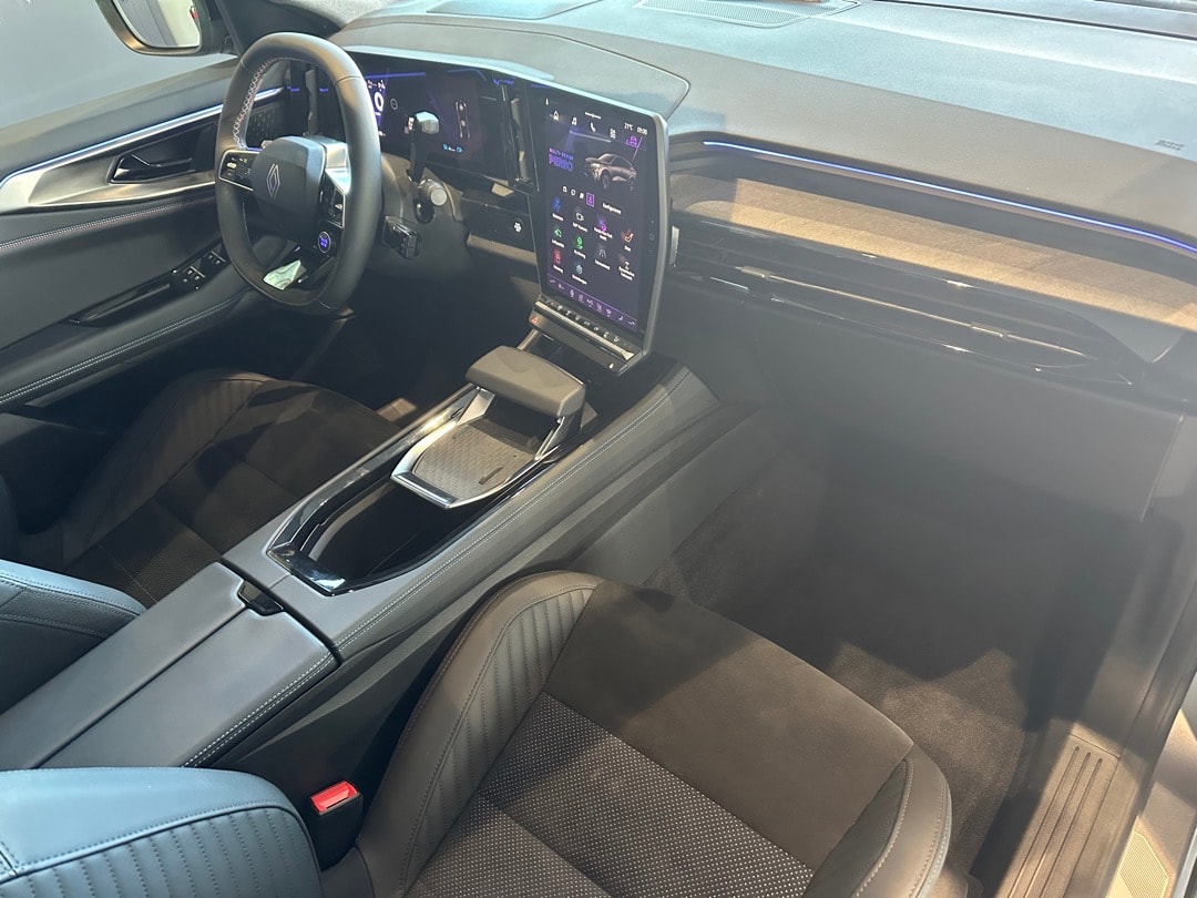 RENAULT Rafale 1.2 E-Tech Hybrid 200 Esprit Alpine-image-14