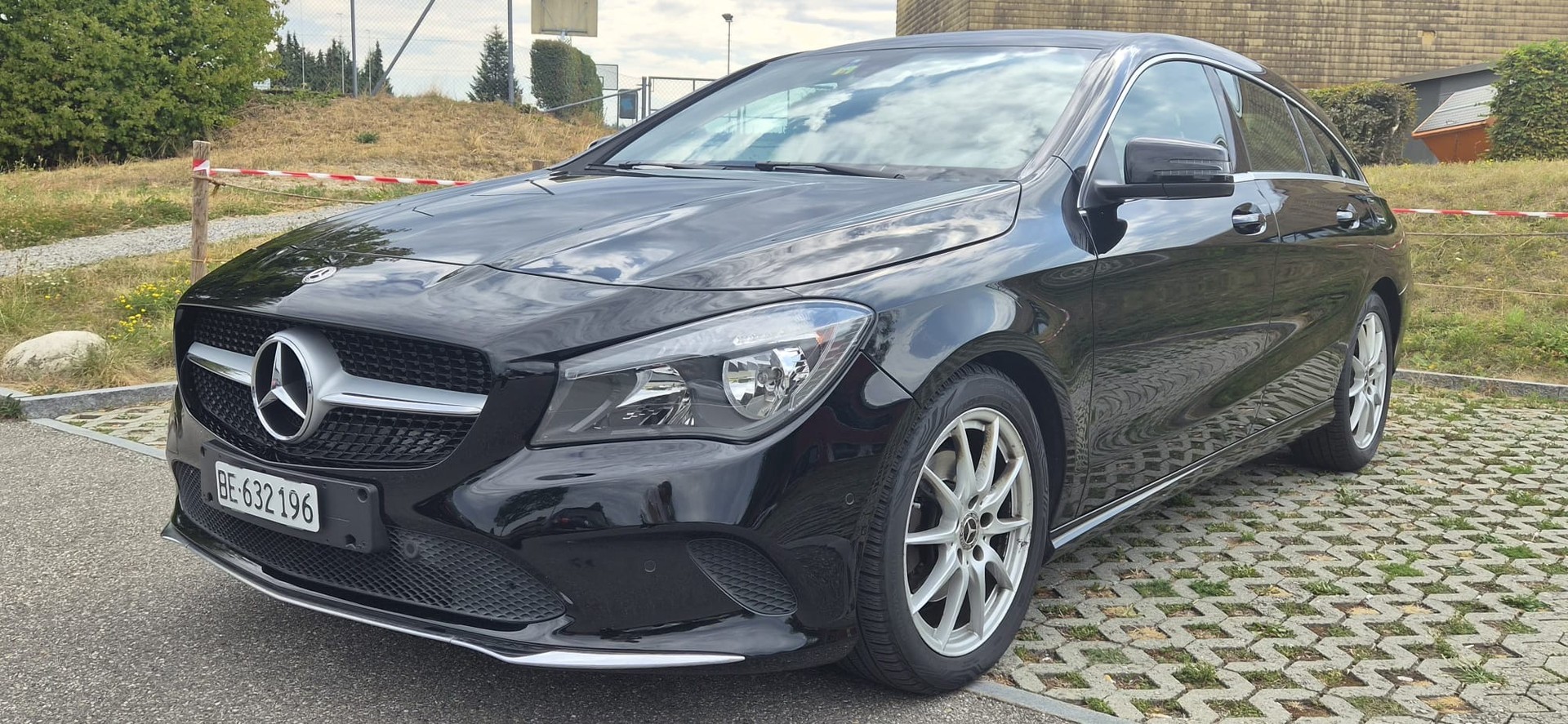 MERCEDES-BENZ CLA 200-image-0