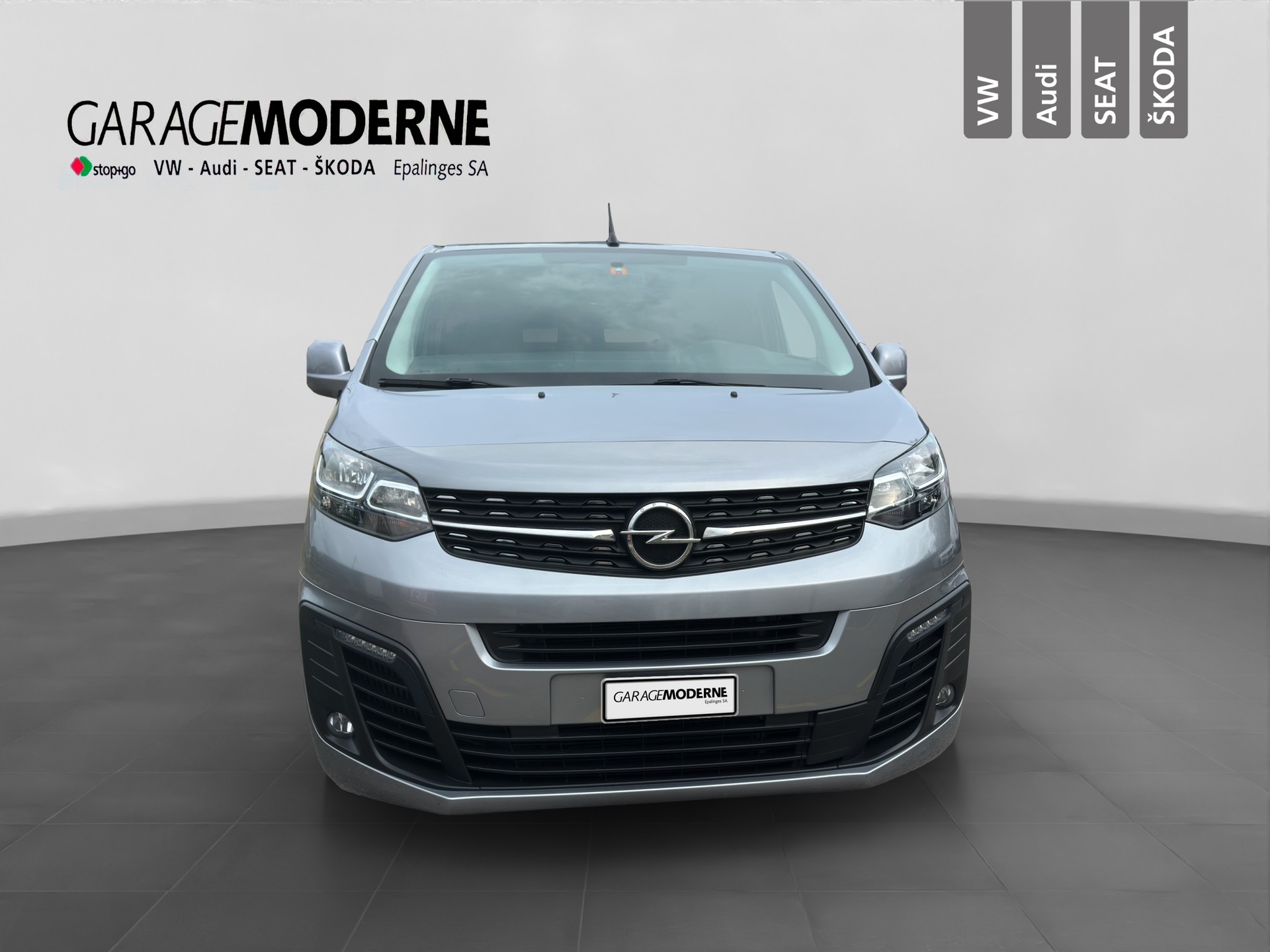OPEL Vivaro Combi 1.5 CDTI Essentia s/s L-image-1