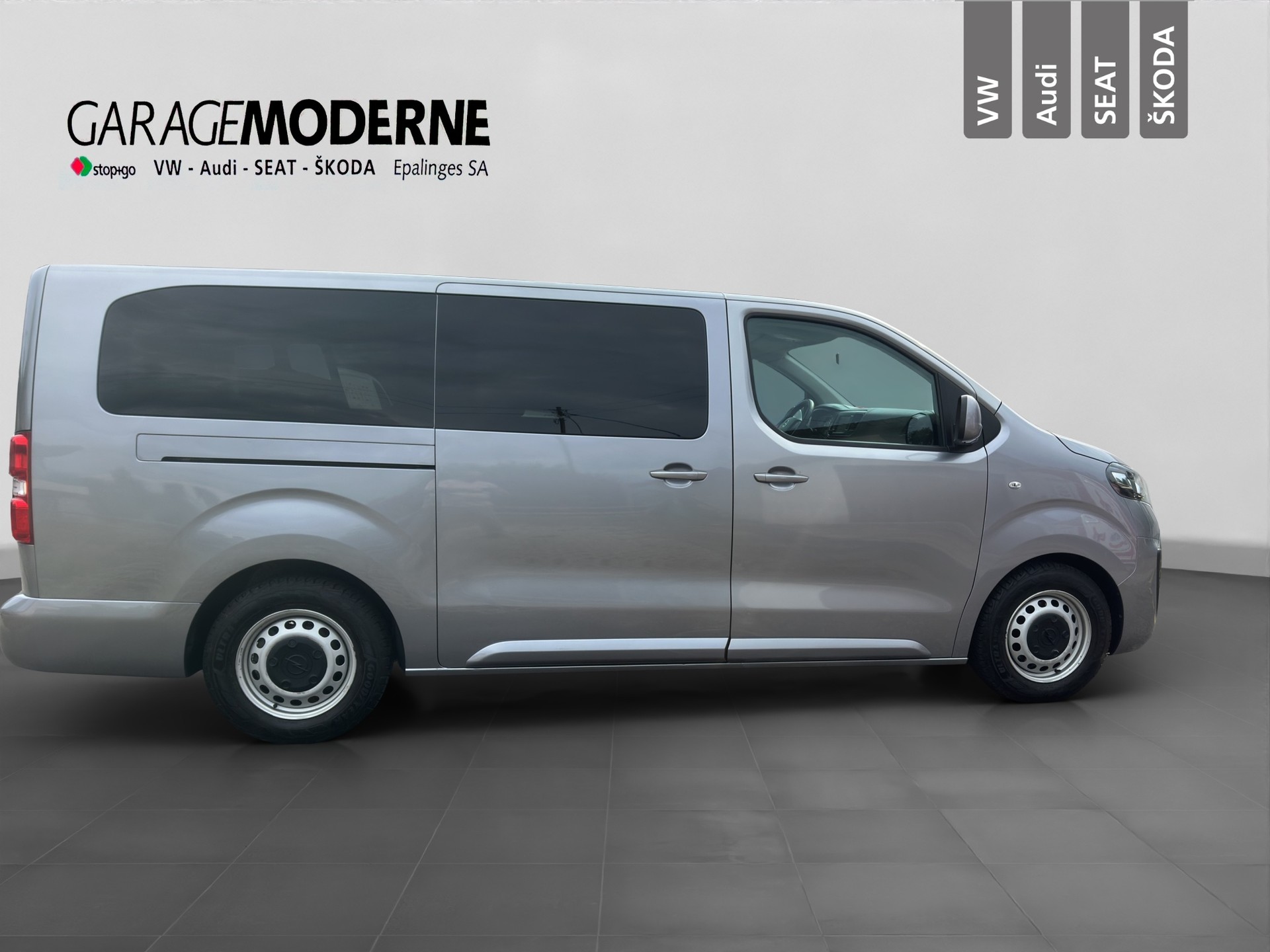 OPEL Vivaro Combi 1.5 CDTI Essentia s/s L-image-7