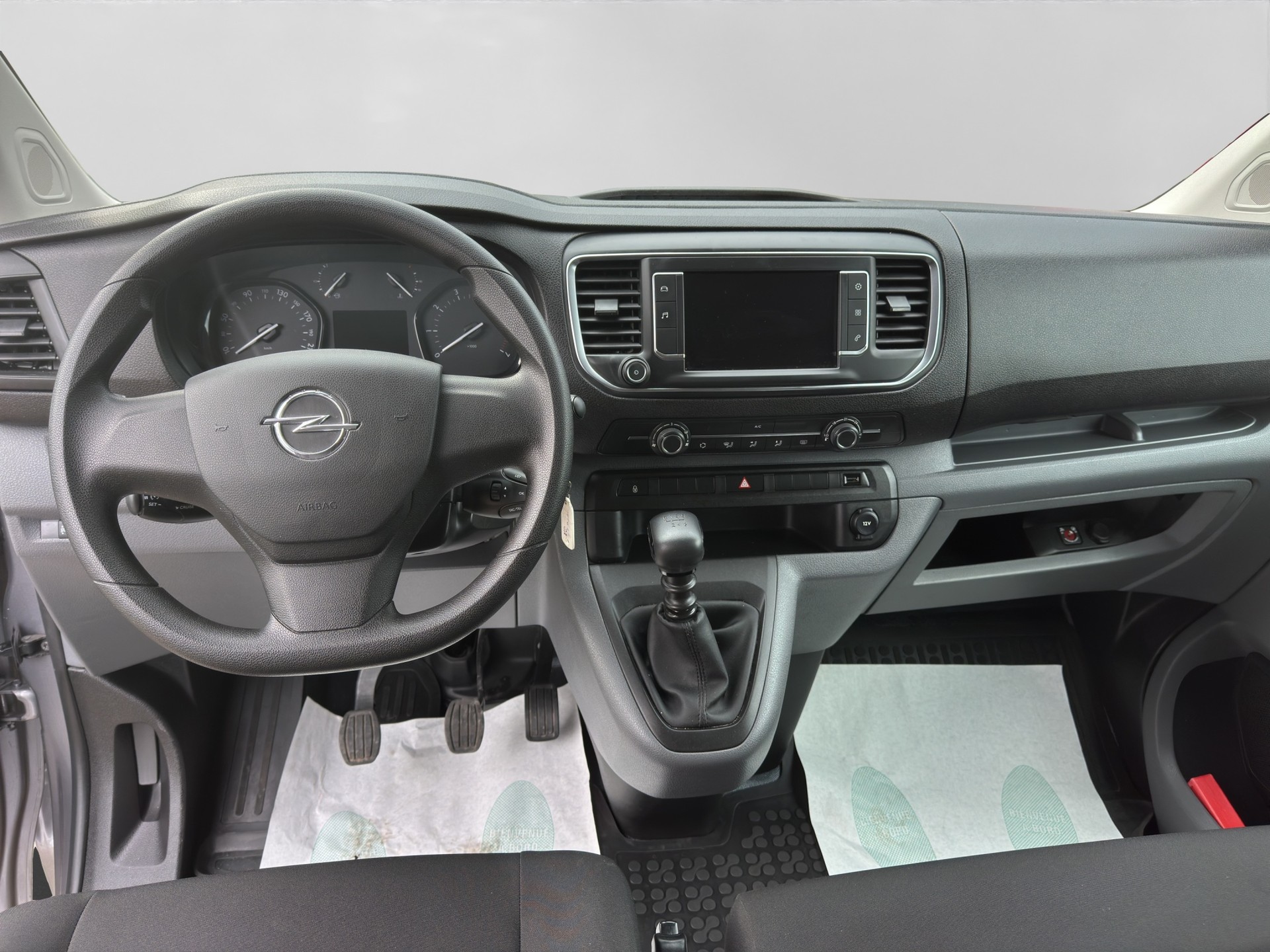 OPEL Vivaro Combi 1.5 CDTI Essentia s/s L-image-8