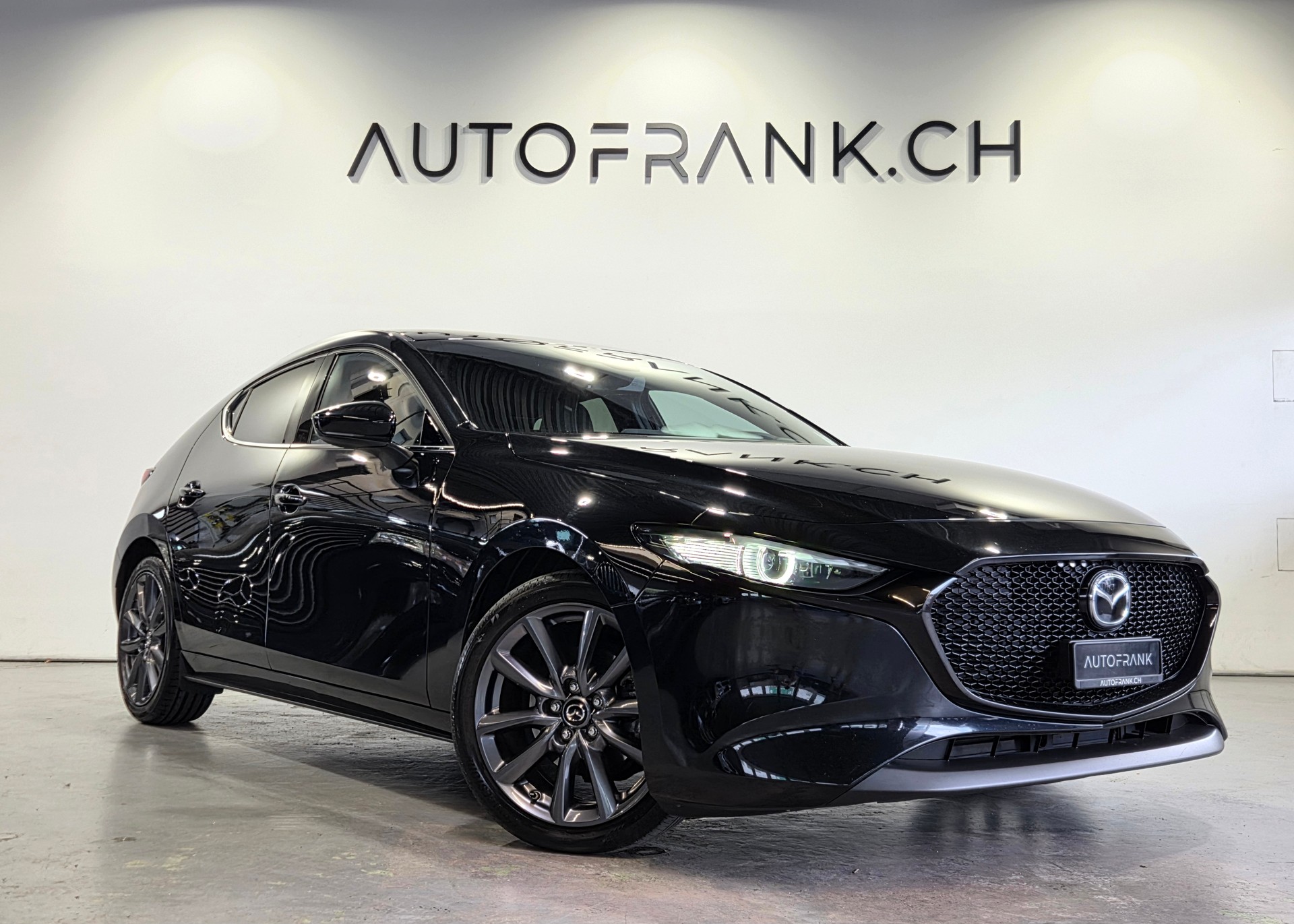 MAZDA 3 Hatchback 2.0 180 Ambition-image-0