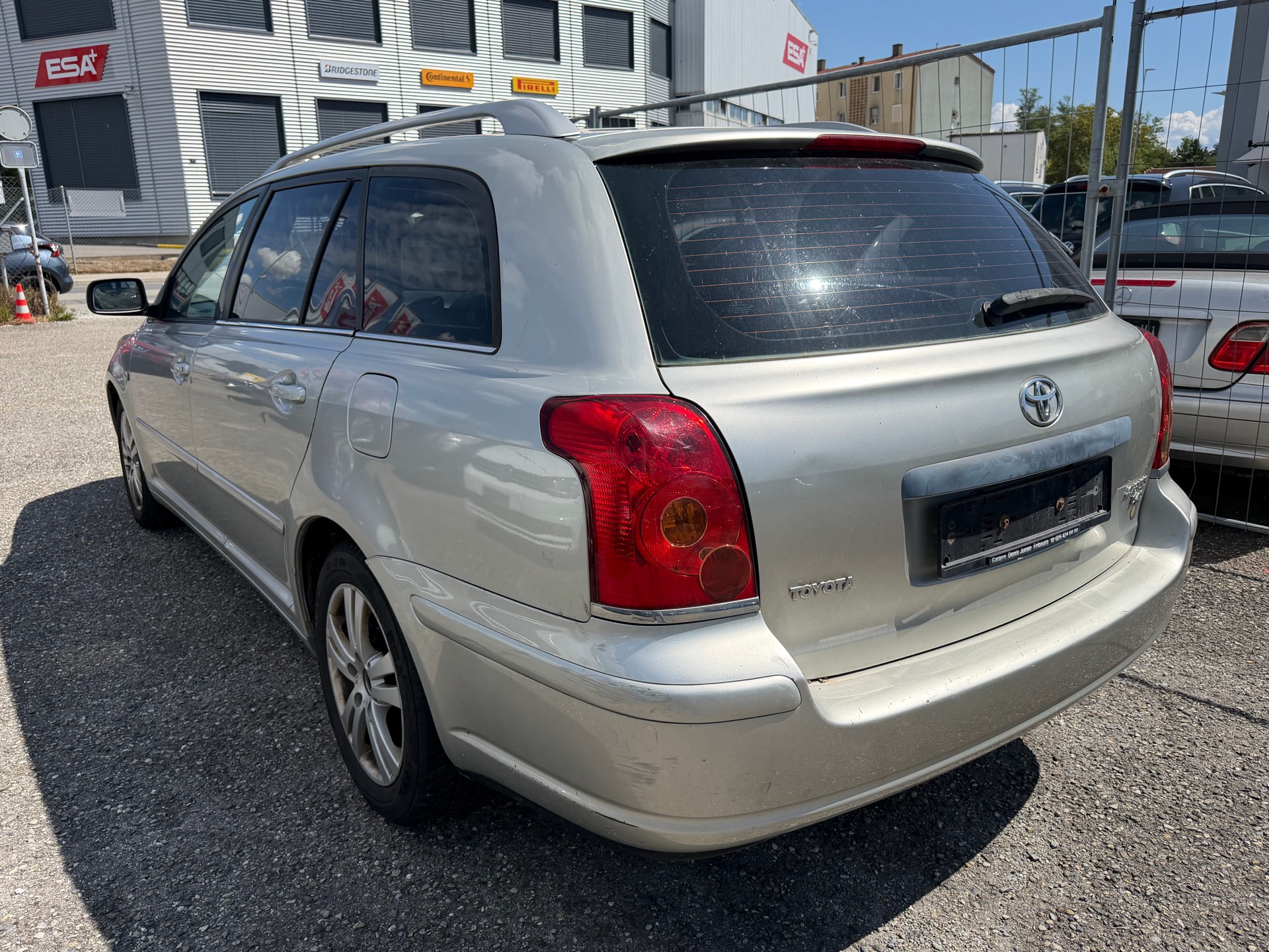 TOYOTA Avensis 2.2D-4 D Linea Sol Sportswagon-image-3