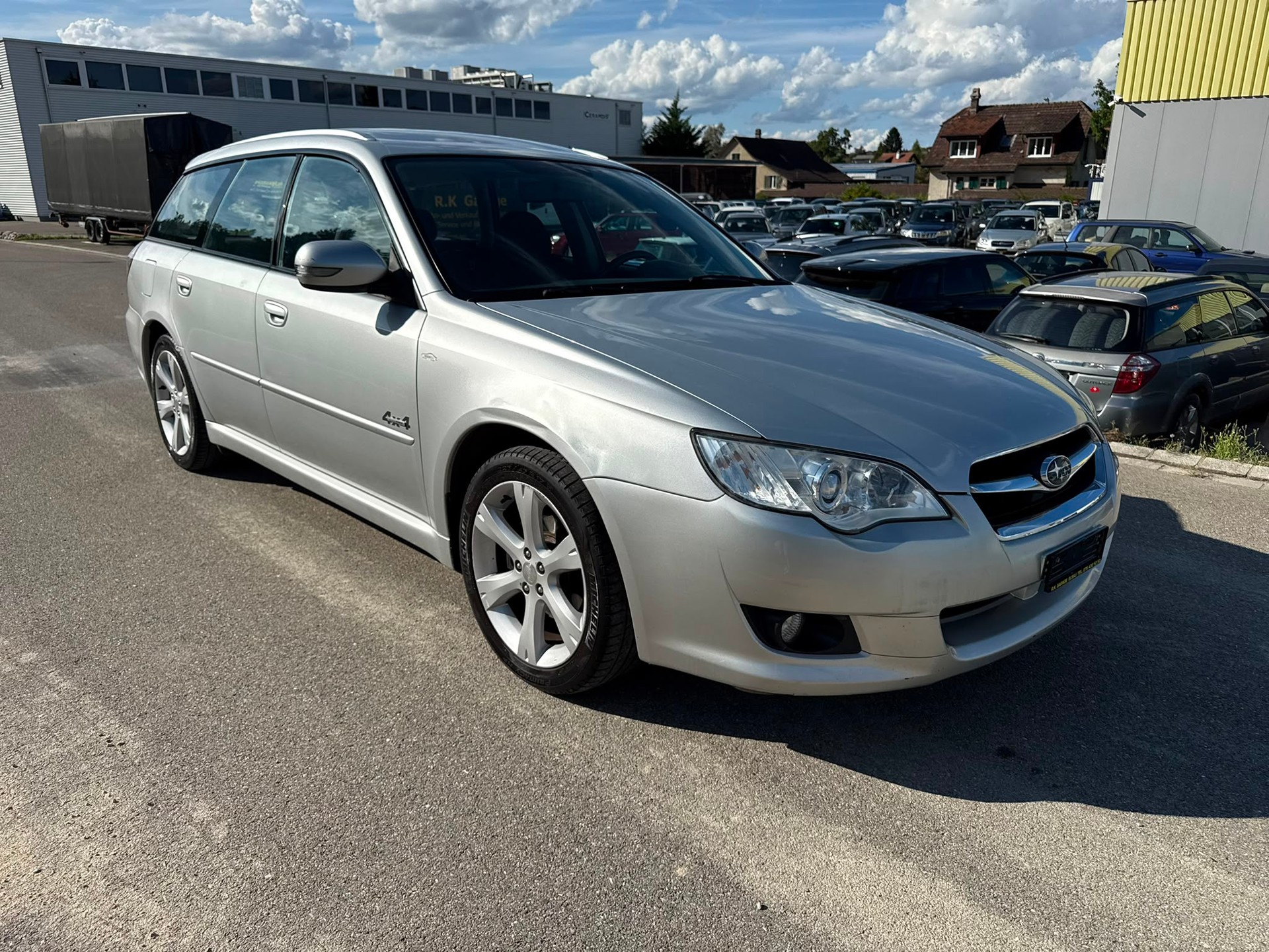 SUBARU Legacy 2.0R AWD Swiss-image-1