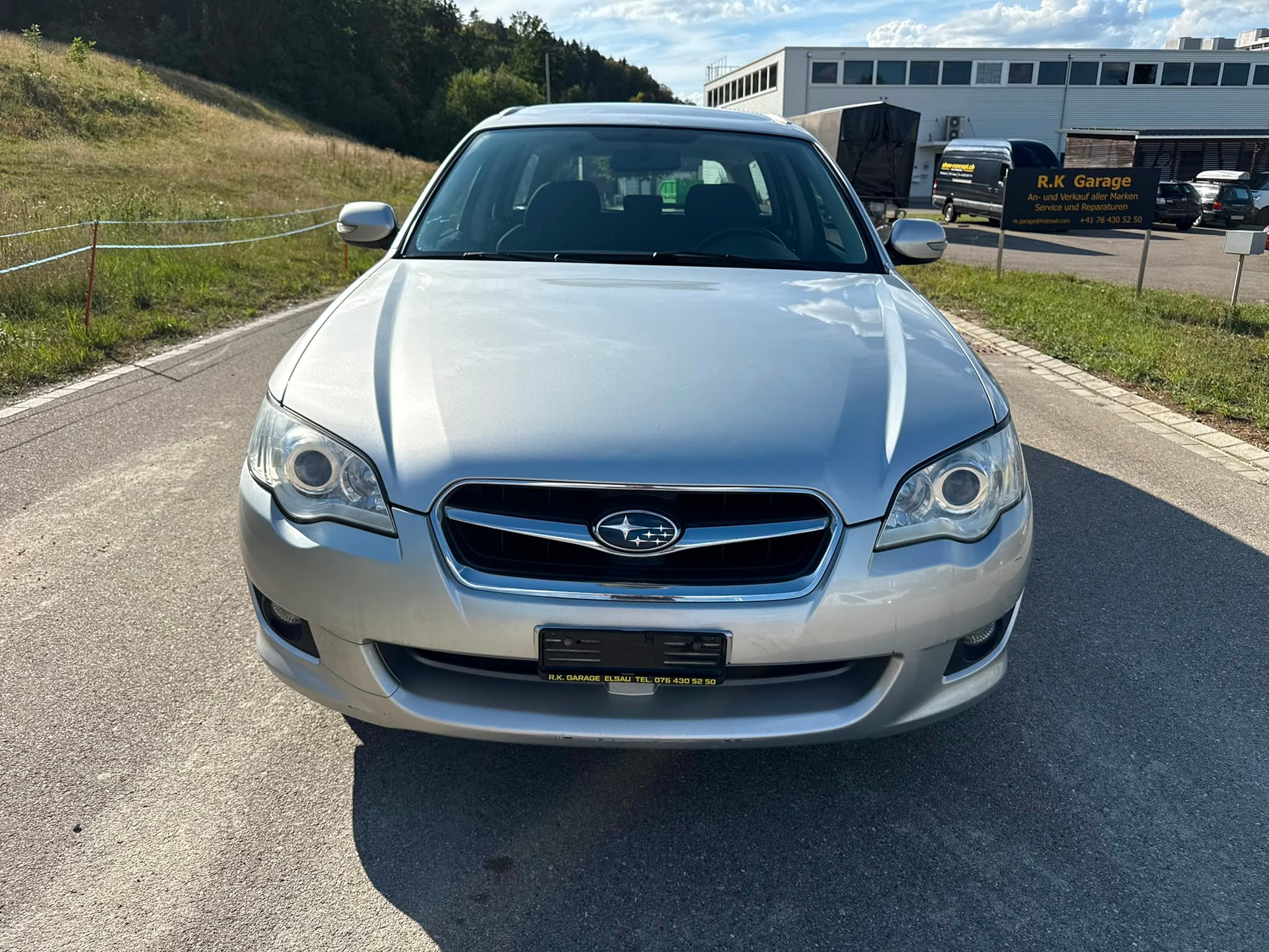 SUBARU Legacy 2.0R AWD Swiss-image-3