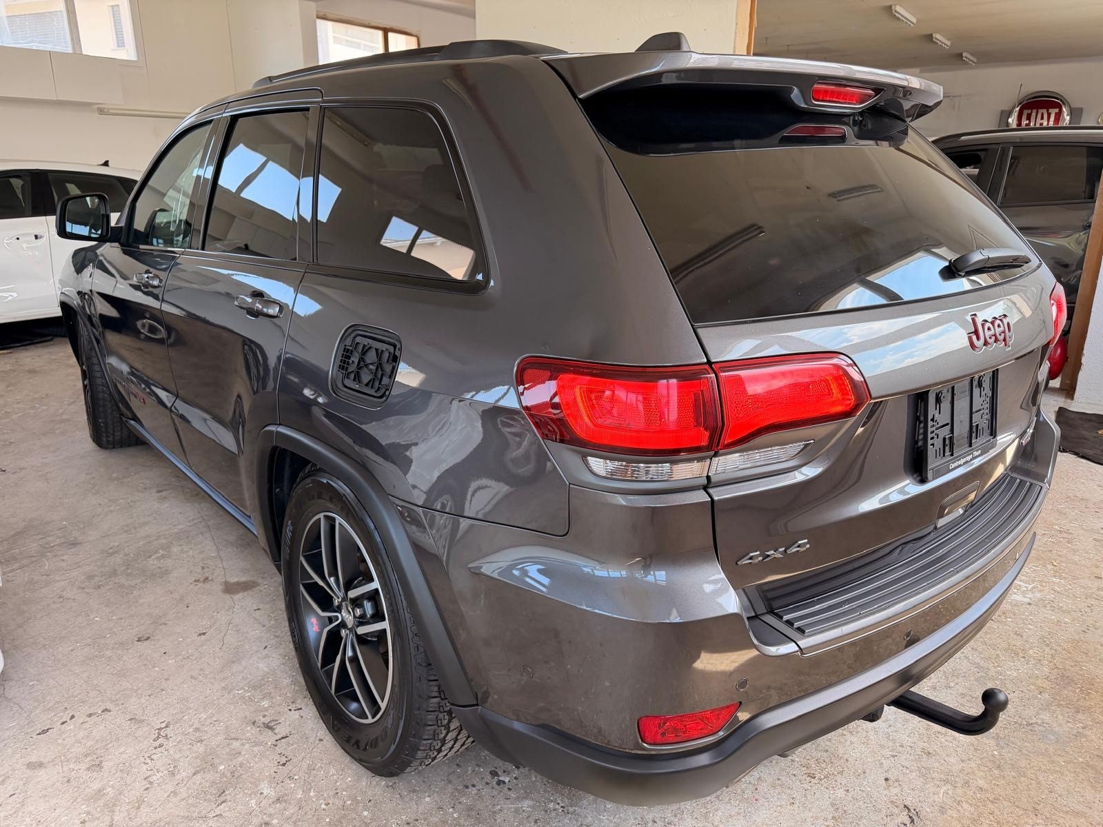 JEEP Grand Cherokee 3.0 CRD Trailhawk Automatic-image-3