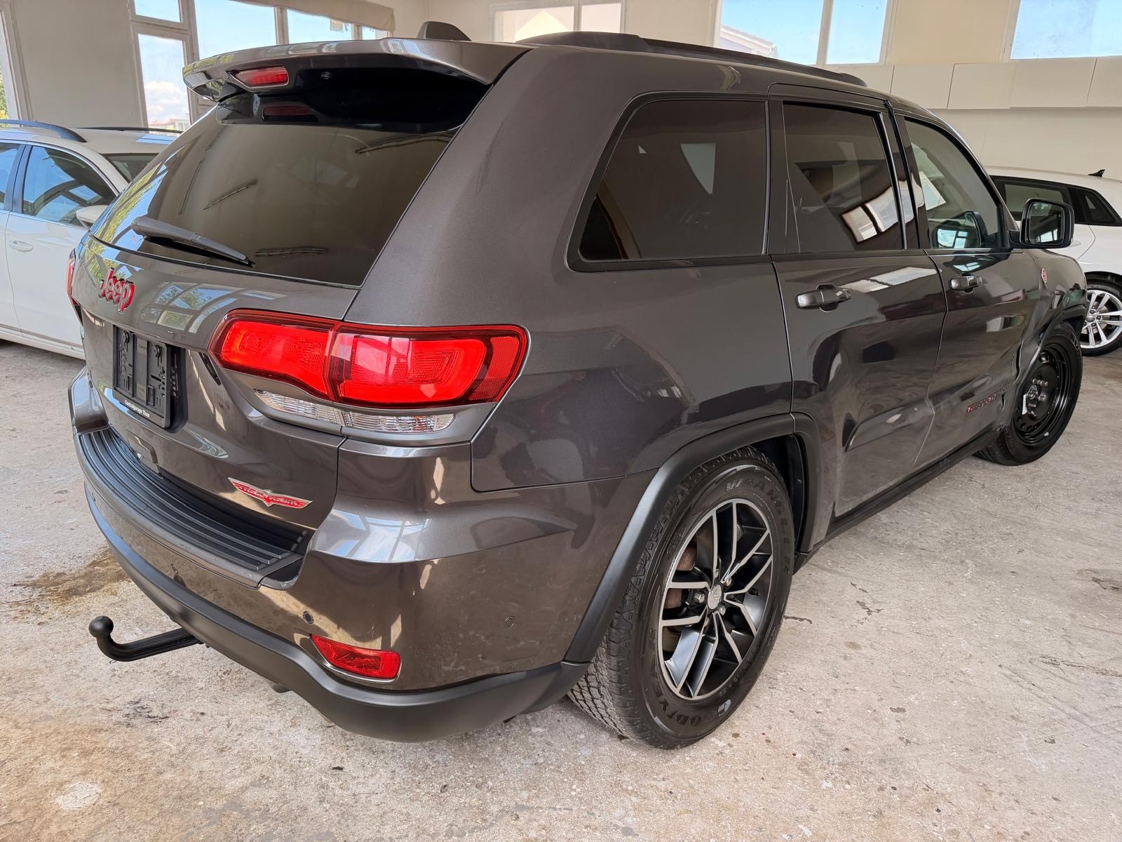 JEEP Grand Cherokee 3.0 CRD Trailhawk Automatic-image-4