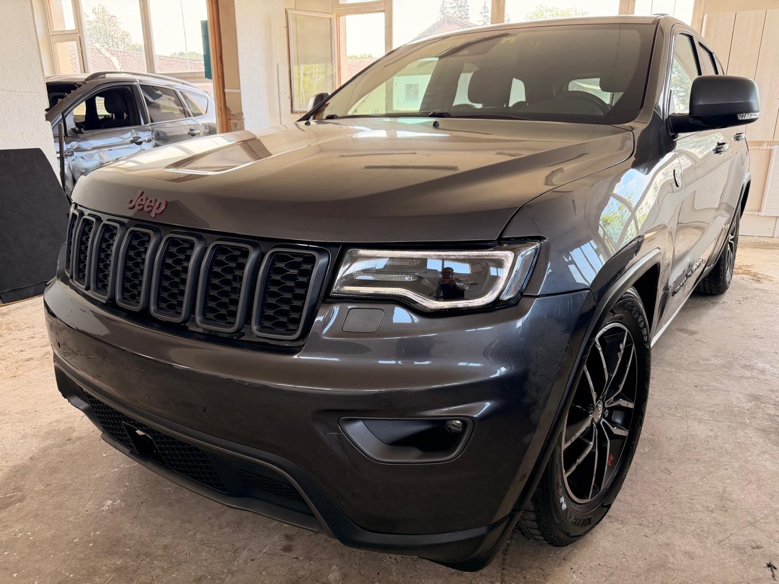 JEEP Grand Cherokee 3.0 CRD Trailhawk Automatic-image-1