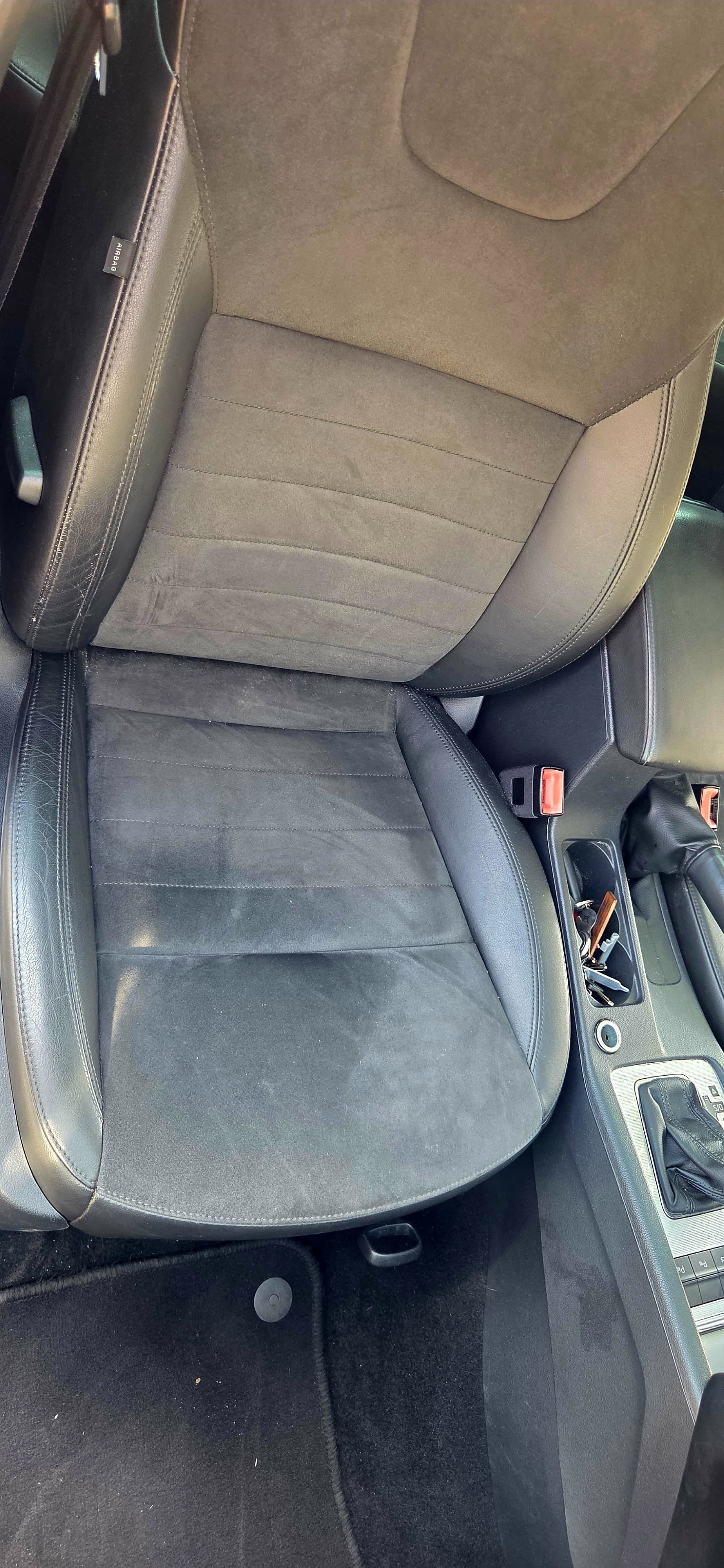 SKODA Octavia Combi 2.0 TDI Elegance DSG-image-10