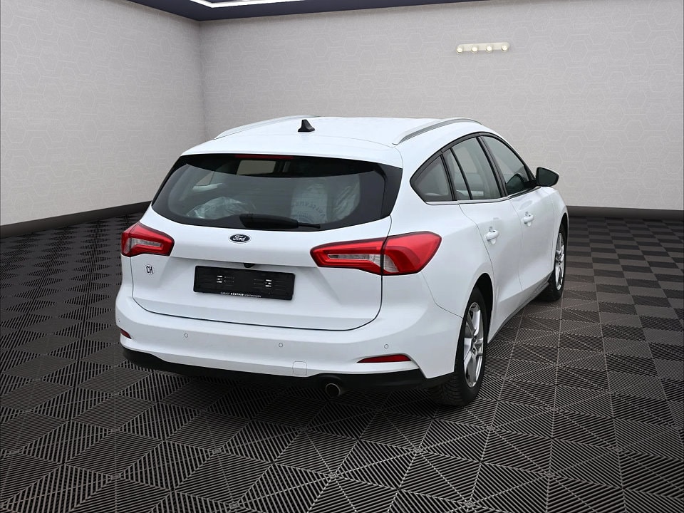 FORD Focus 1.5 SCTi Trend+ Automatic-image-2