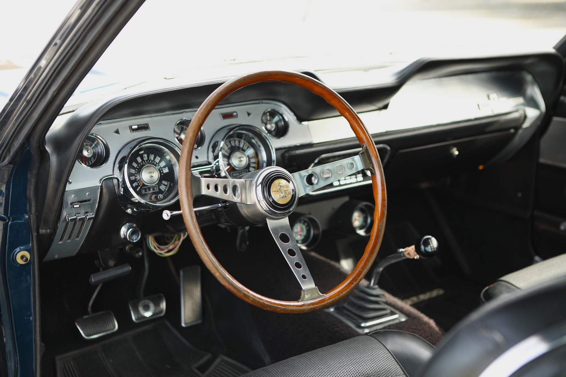 FORD SHELBY GT500 1967-image-10