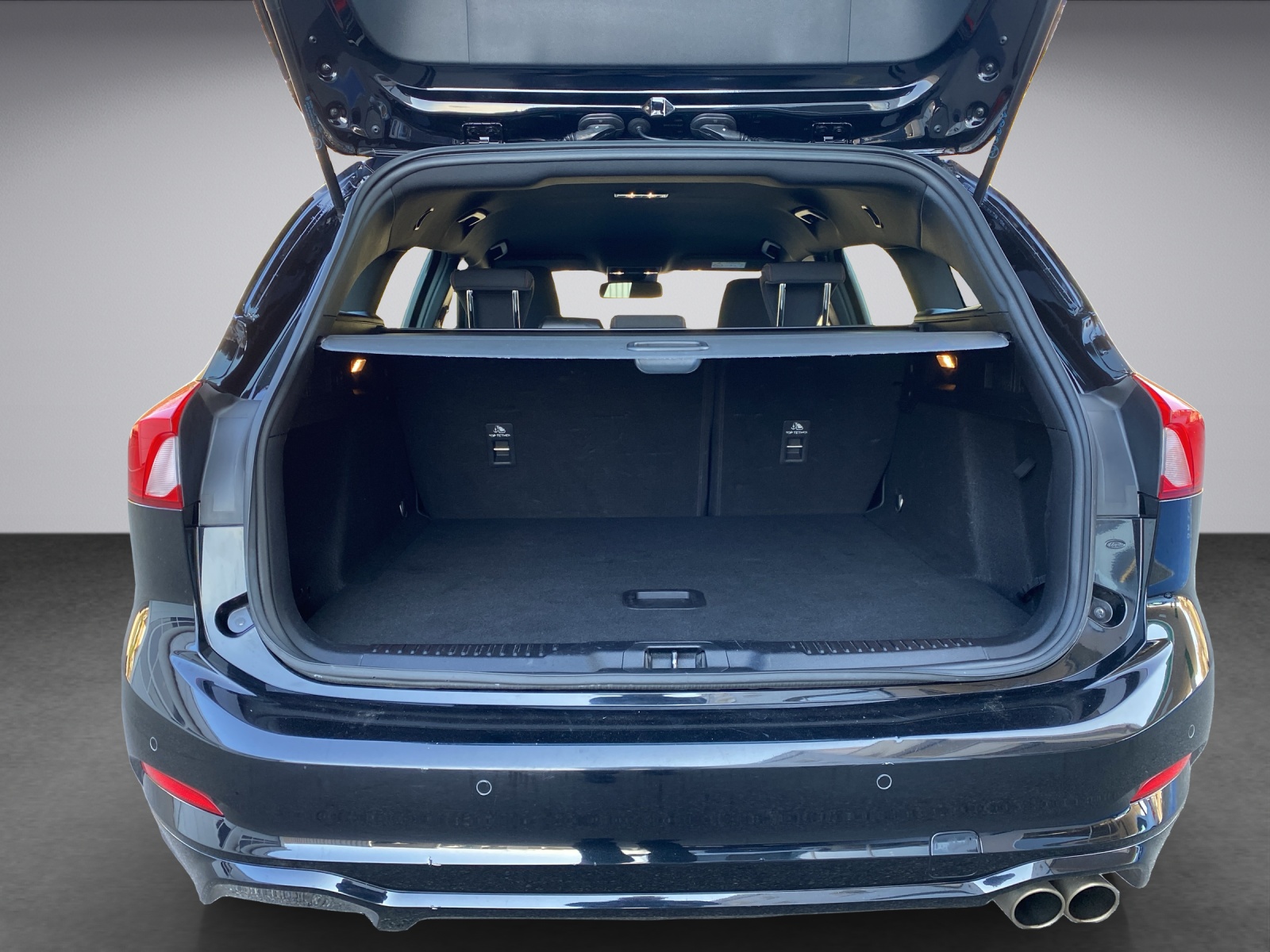FORD Focus Station Wagon 1.0i EcoB Hybrid 155 ST-Line-image-15