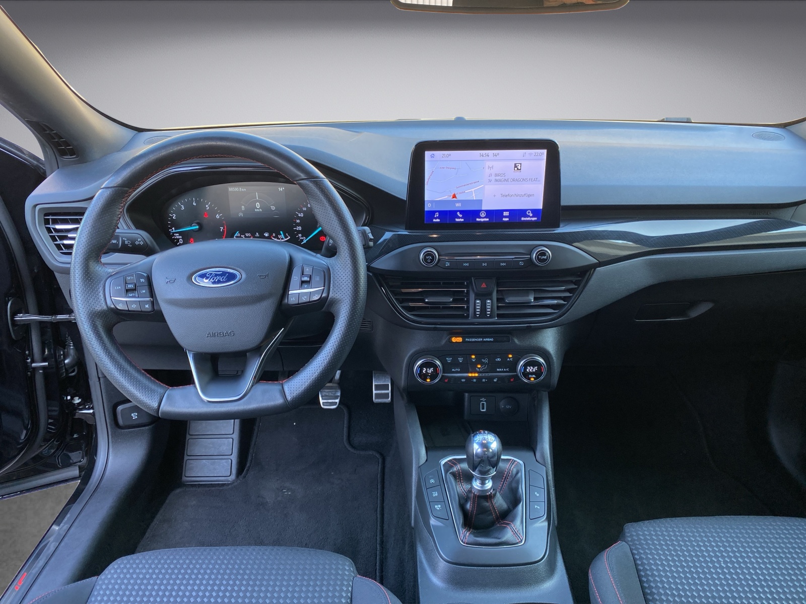FORD Focus Station Wagon 1.0i EcoB Hybrid 155 ST-Line-image-11