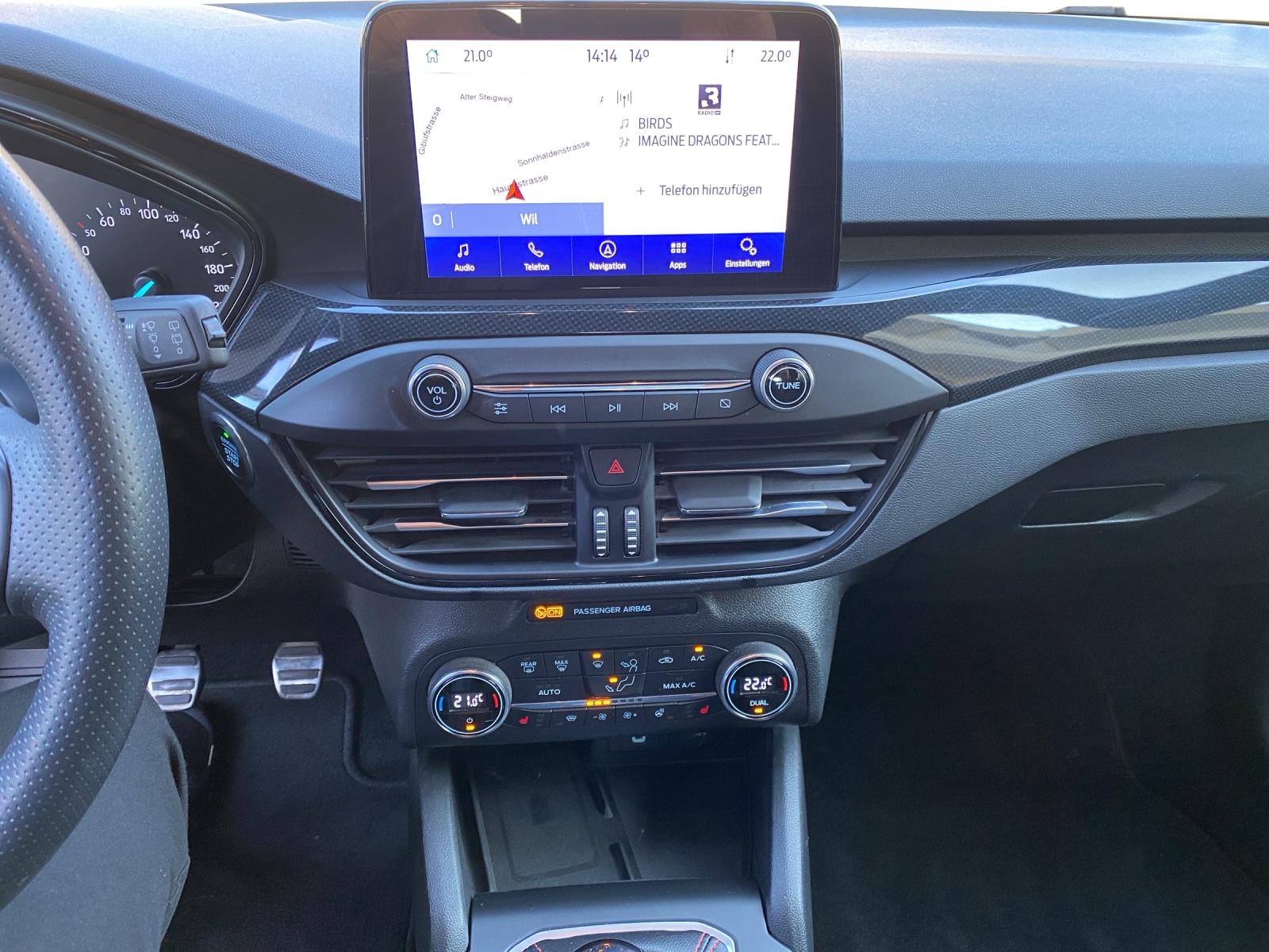 FORD Focus Station Wagon 1.0i EcoB Hybrid 155 ST-Line-image-12