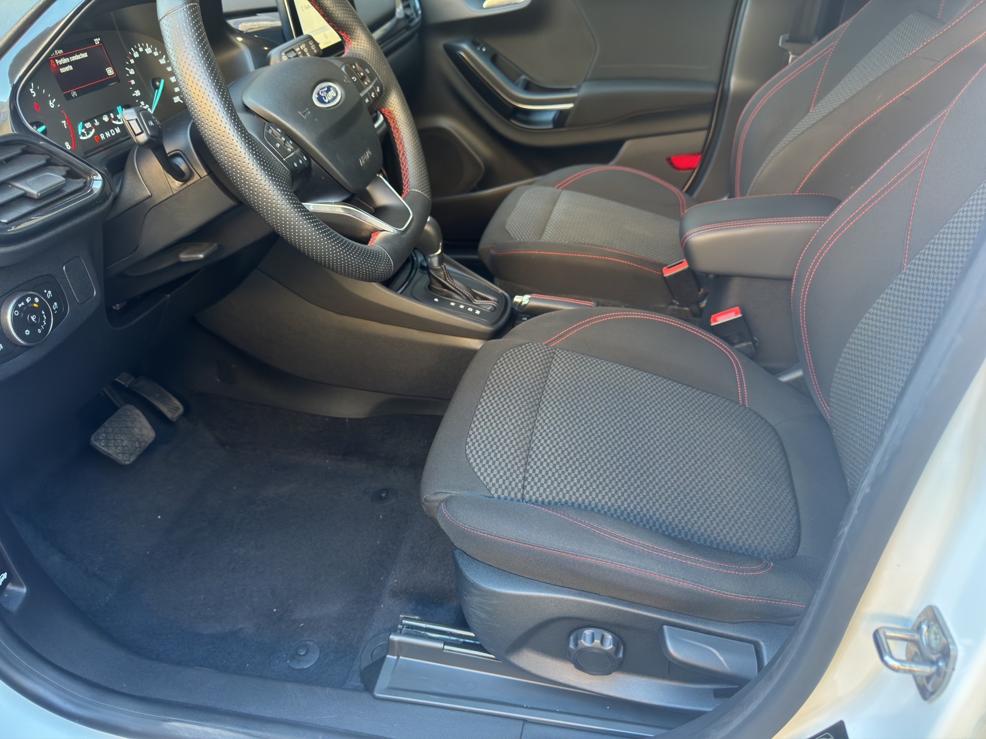 FORD Puma 1.0 EcoBosst ST-Line X Design Automat-image-15