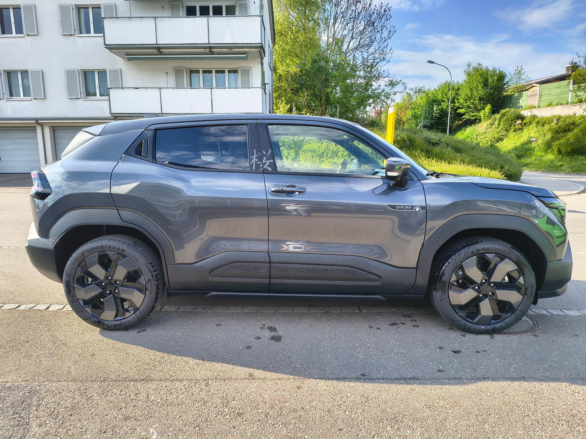 SUZUKI e Vitara Compact Top 4x4-image-3