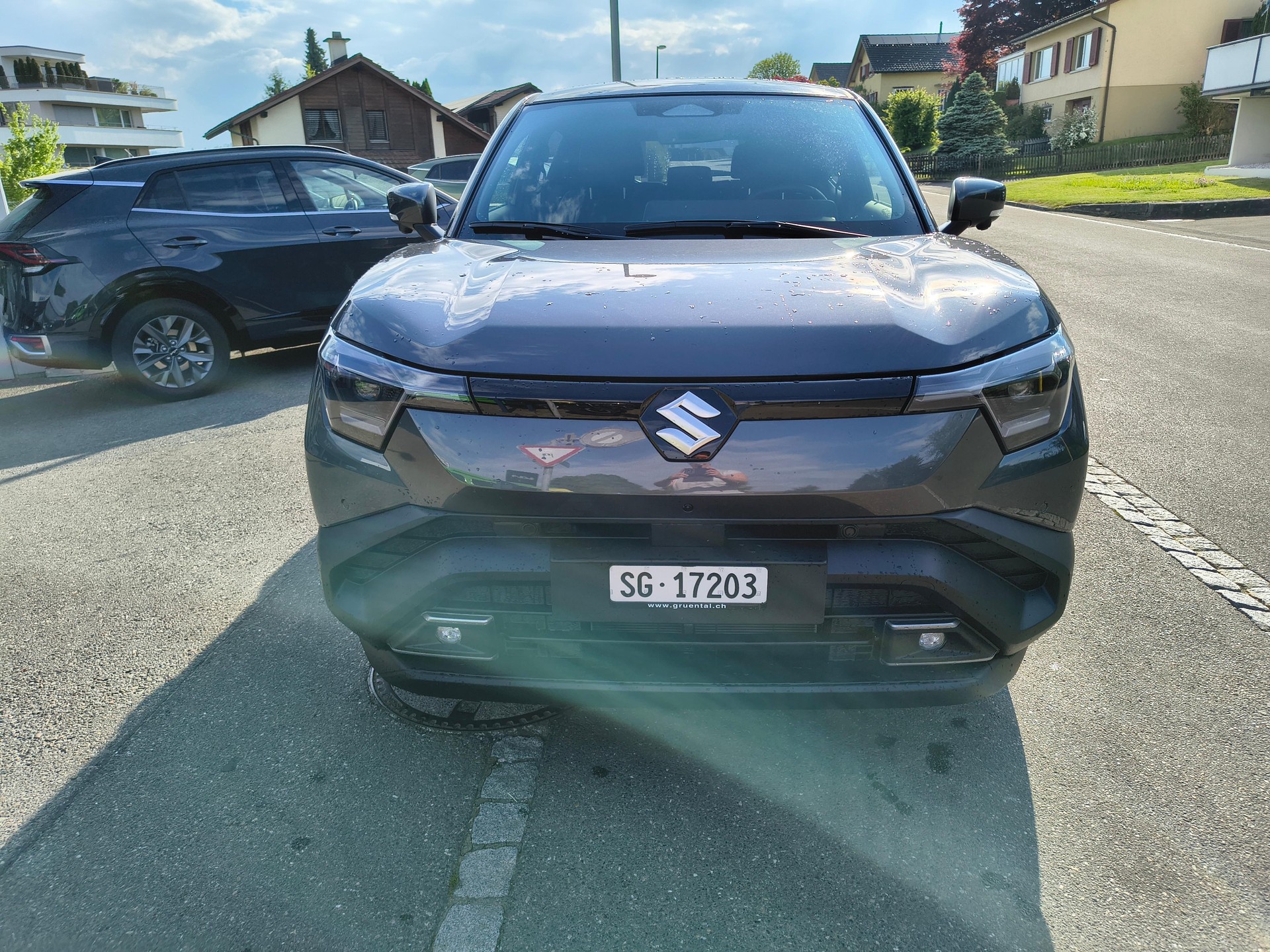 SUZUKI e Vitara Compact Top 4x4-image-2