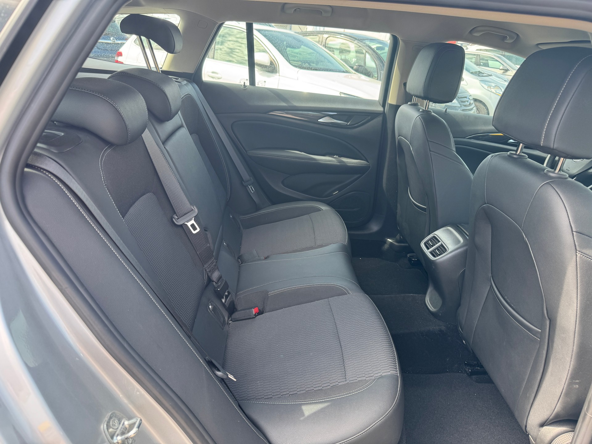 OPEL Insignia 1.5 CDTI Sports Tourer Elegance-image-11