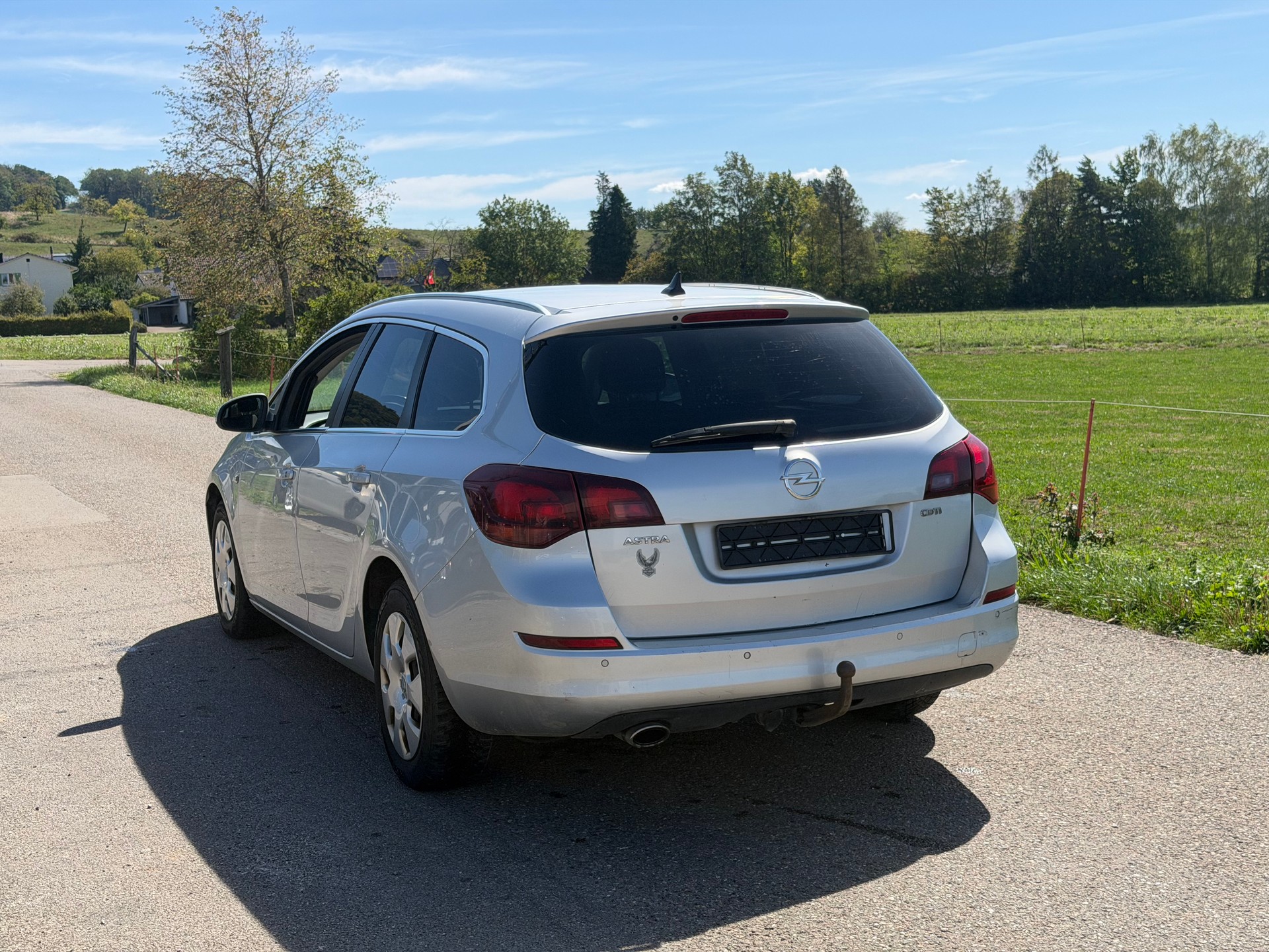 OPEL Astra SportsTourer 2.0 CDTi Enjoy-image-4