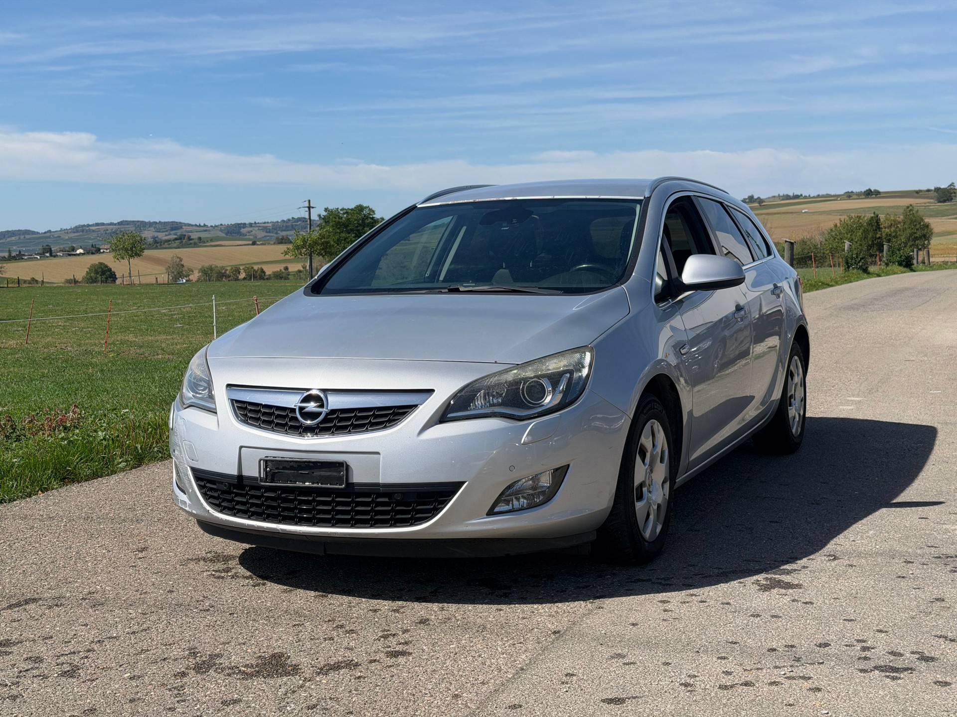 OPEL Astra SportsTourer 2.0 CDTi Enjoy-image-0