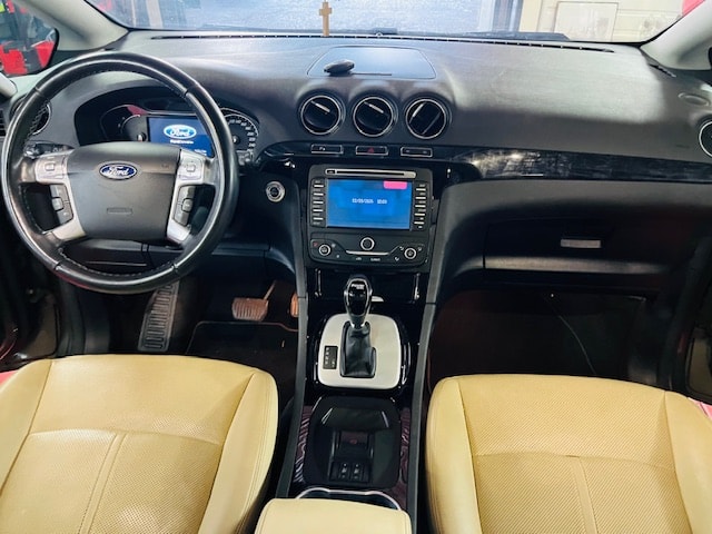 FORD S-Max 2.0 SCTi TitaniumS PowerShift-image-3