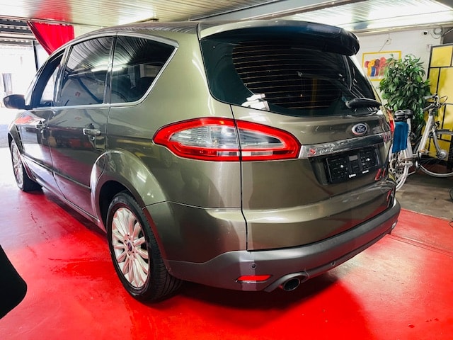 FORD S-Max 2.0 SCTi TitaniumS PowerShift-image-13