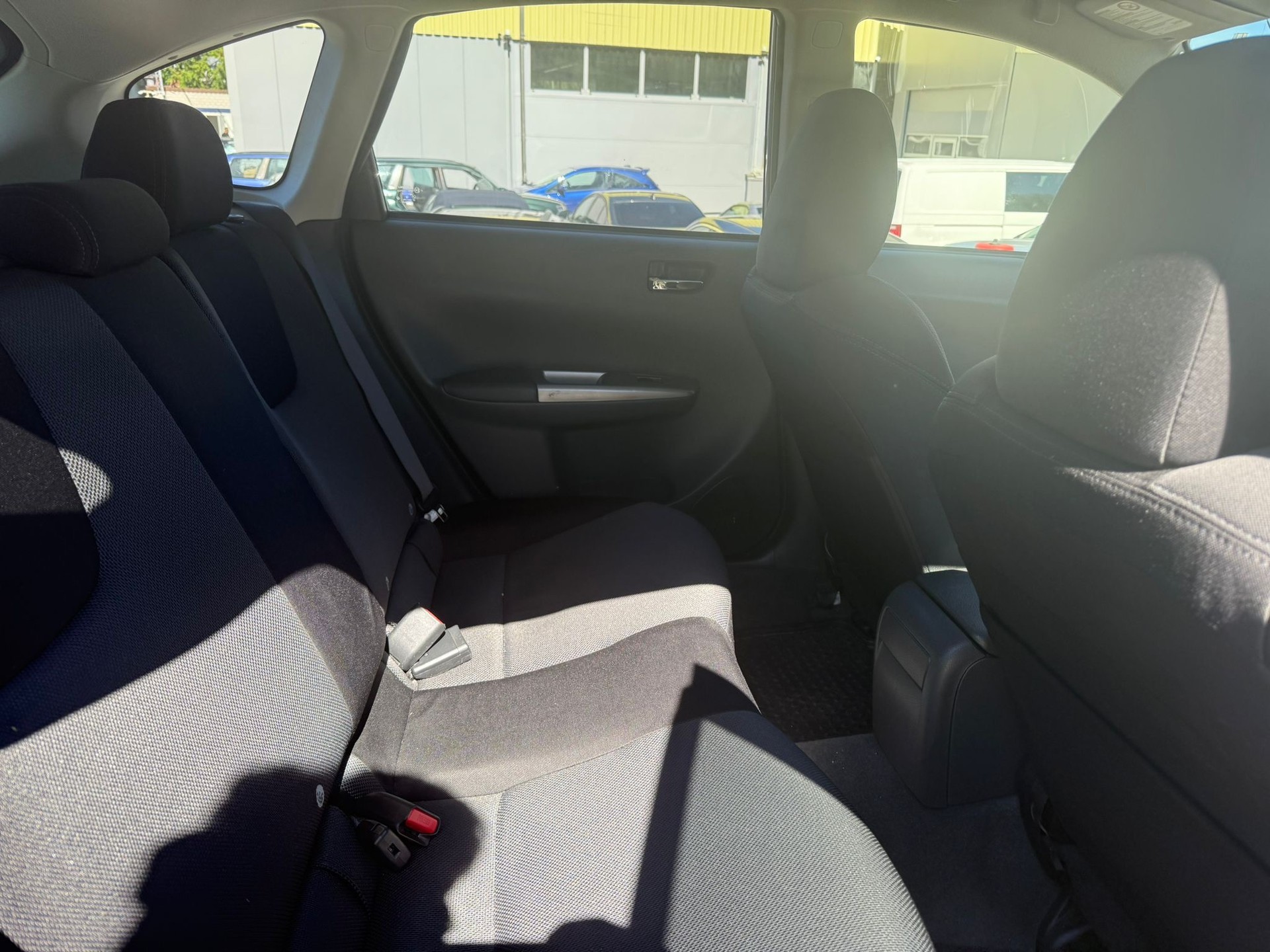 SUBARU Impreza 2.0R Comfort-image-15