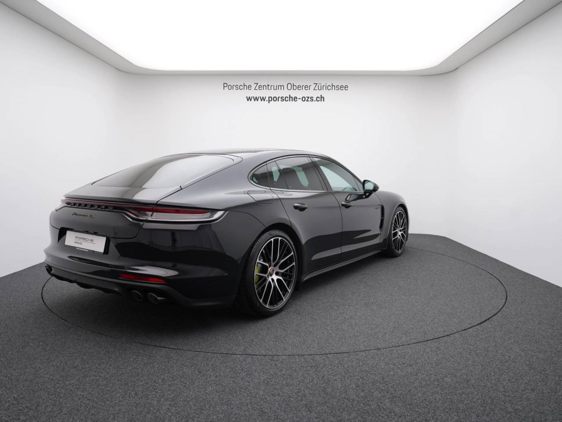 PORSCHE Panamera 4S E-Hybrid-image-6