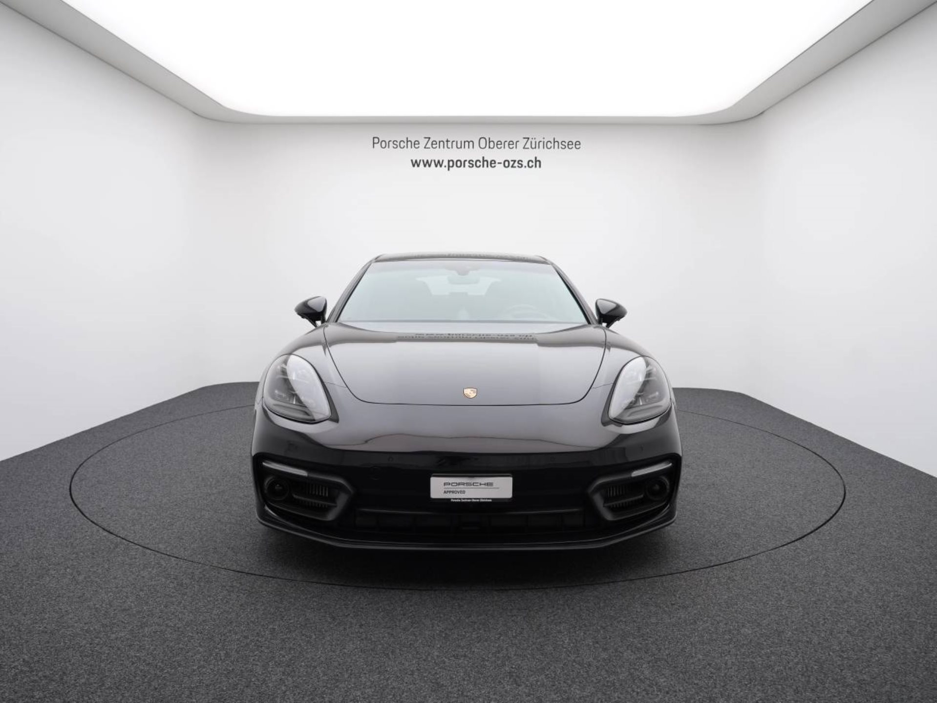 PORSCHE Panamera 4S E-Hybrid-image-9