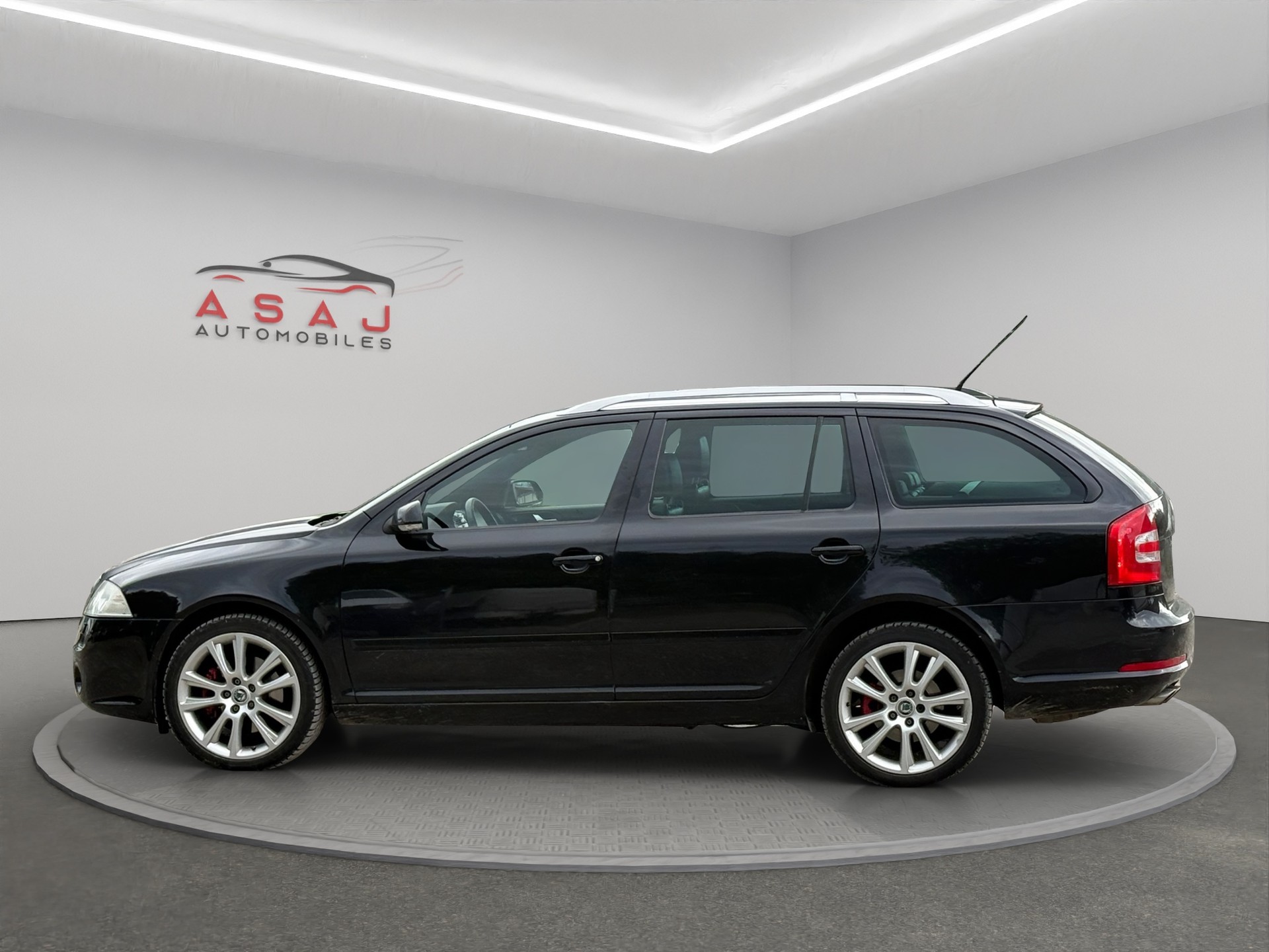 SKODA Octavia 2.0 TDI RS DSG-image-3