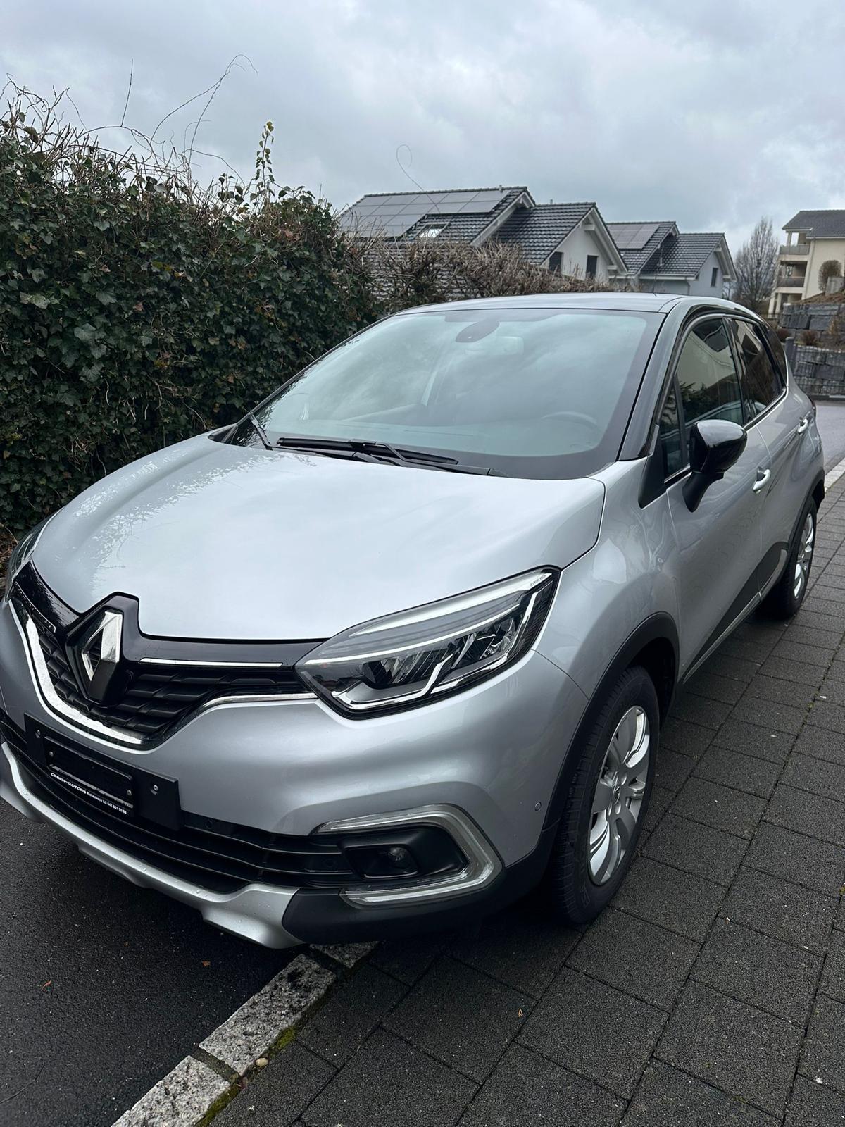 RENAULT Captur 1.2 T 16V Outdoor EDC-image-0